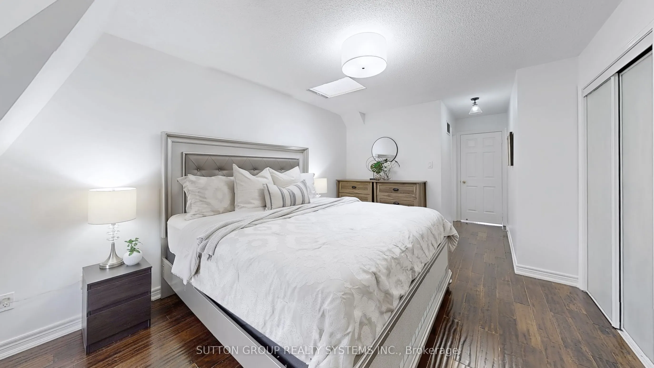180 Rankin Crescent