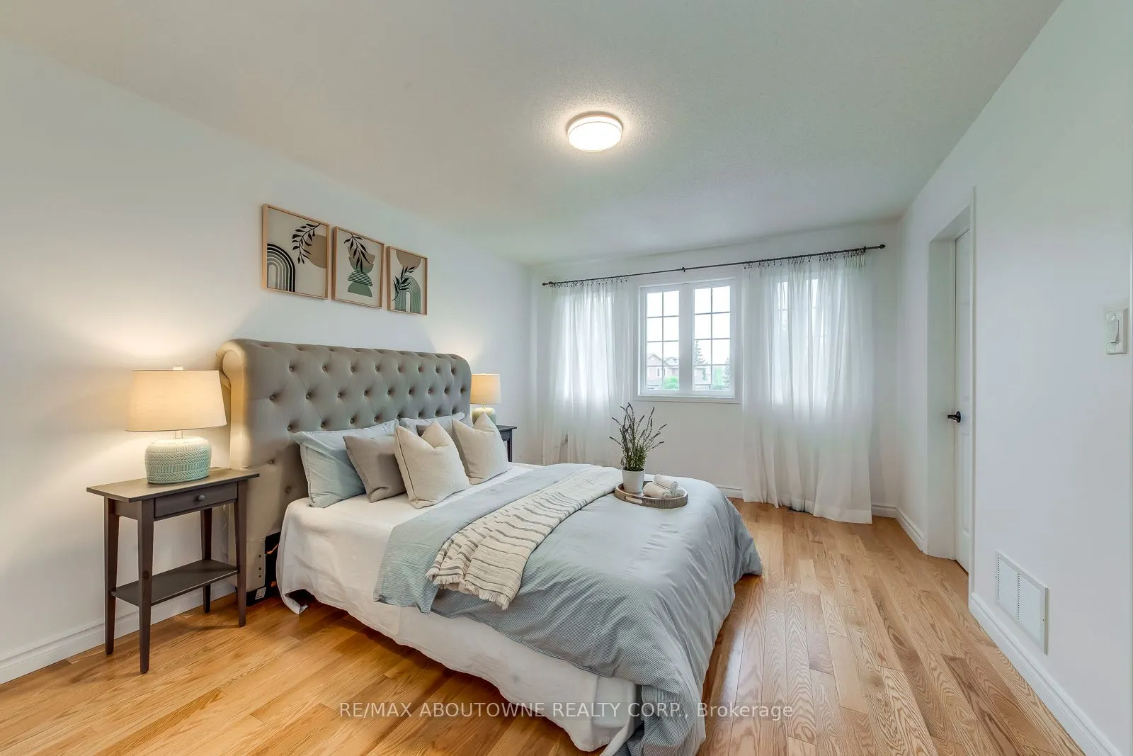 2246 Fairbairn Court