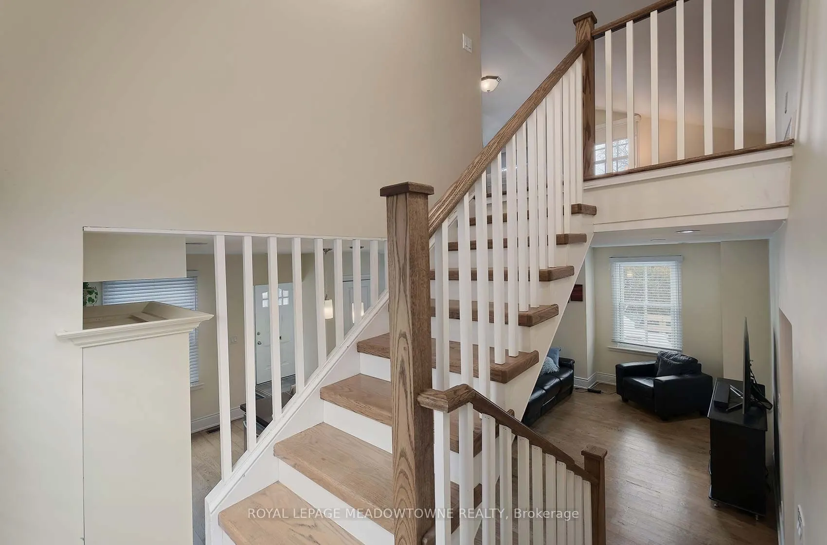307 Queen Street S