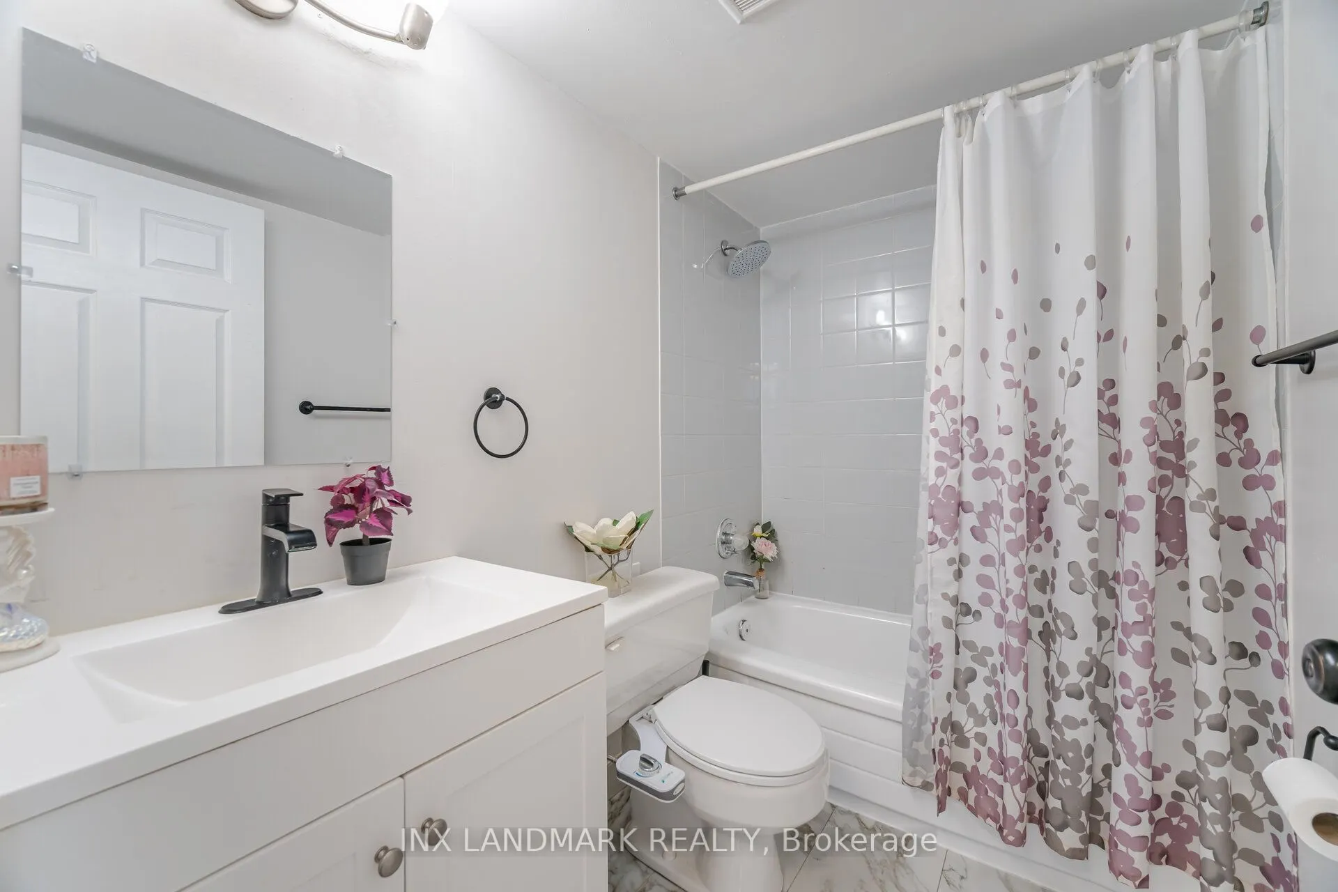 330 Rathburn Road W #2008