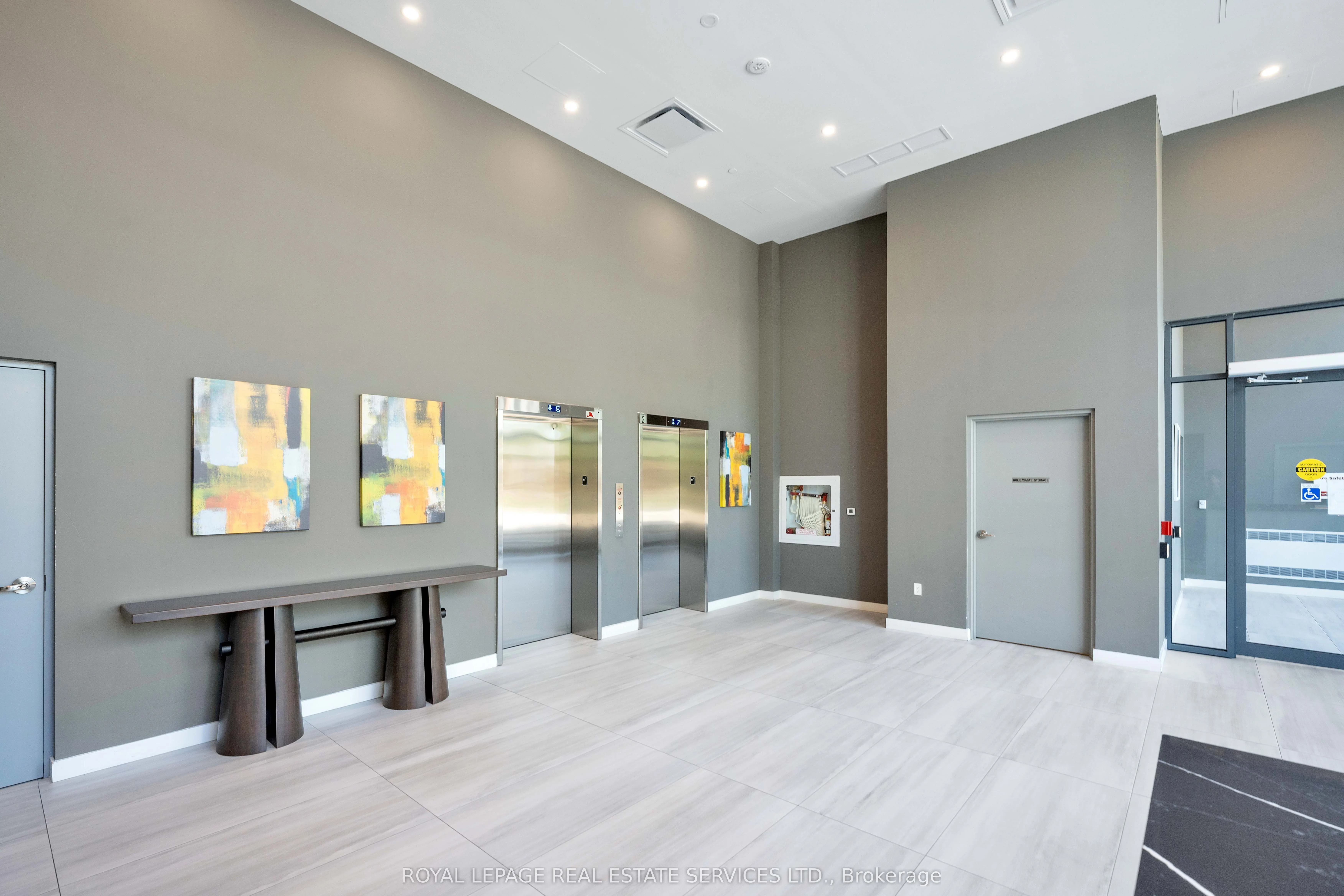 859 The Queensway, #403