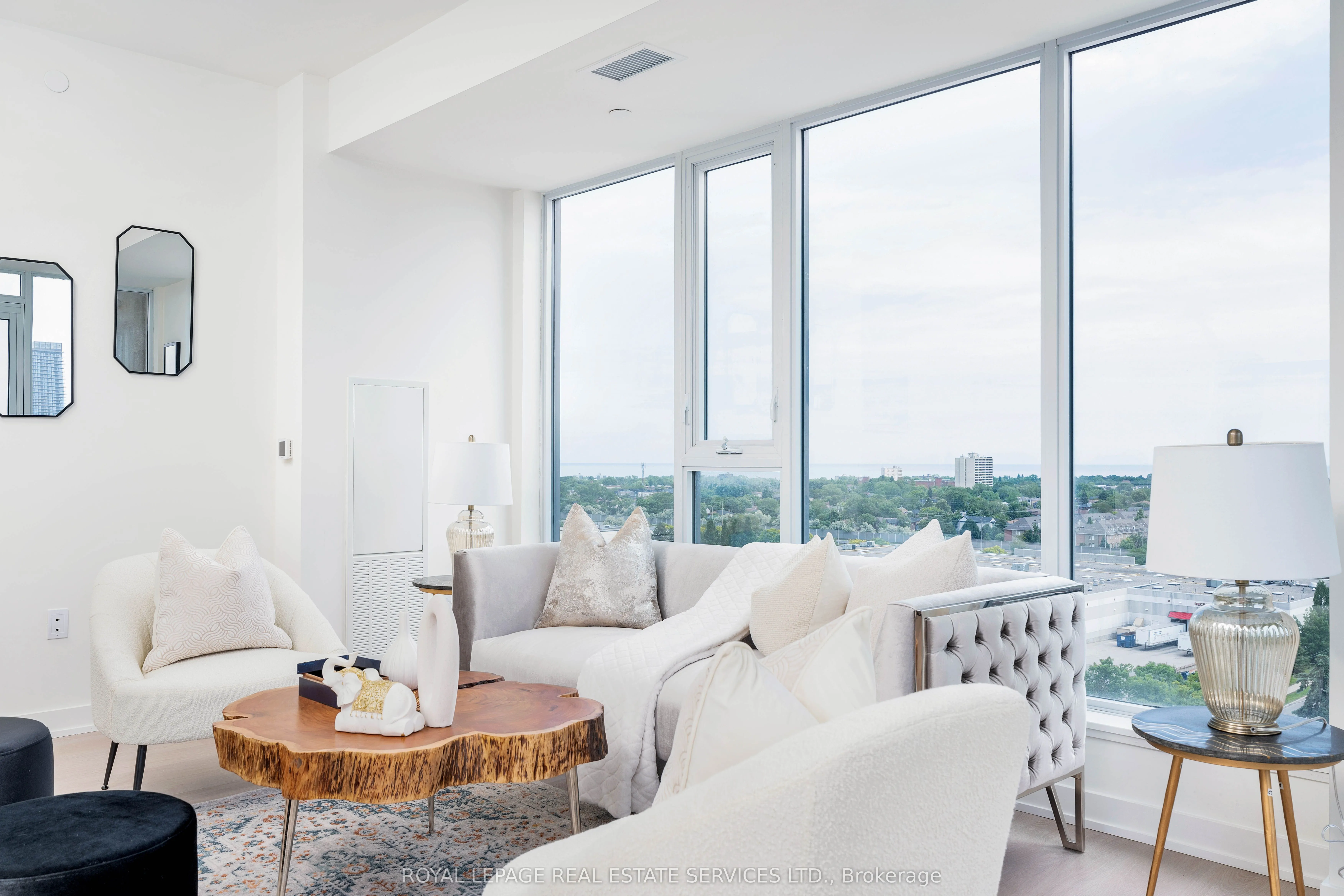 859 The Queensway, #403
