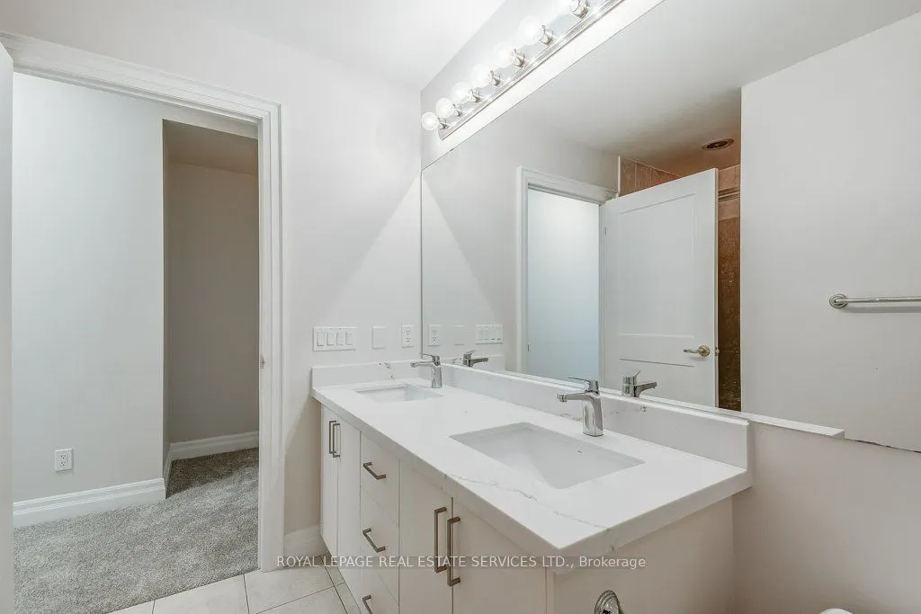 65 Port Street E, #406