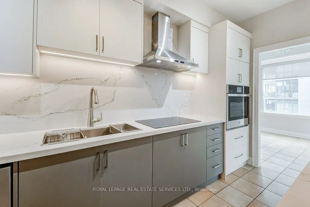 65 Port Street E, #406