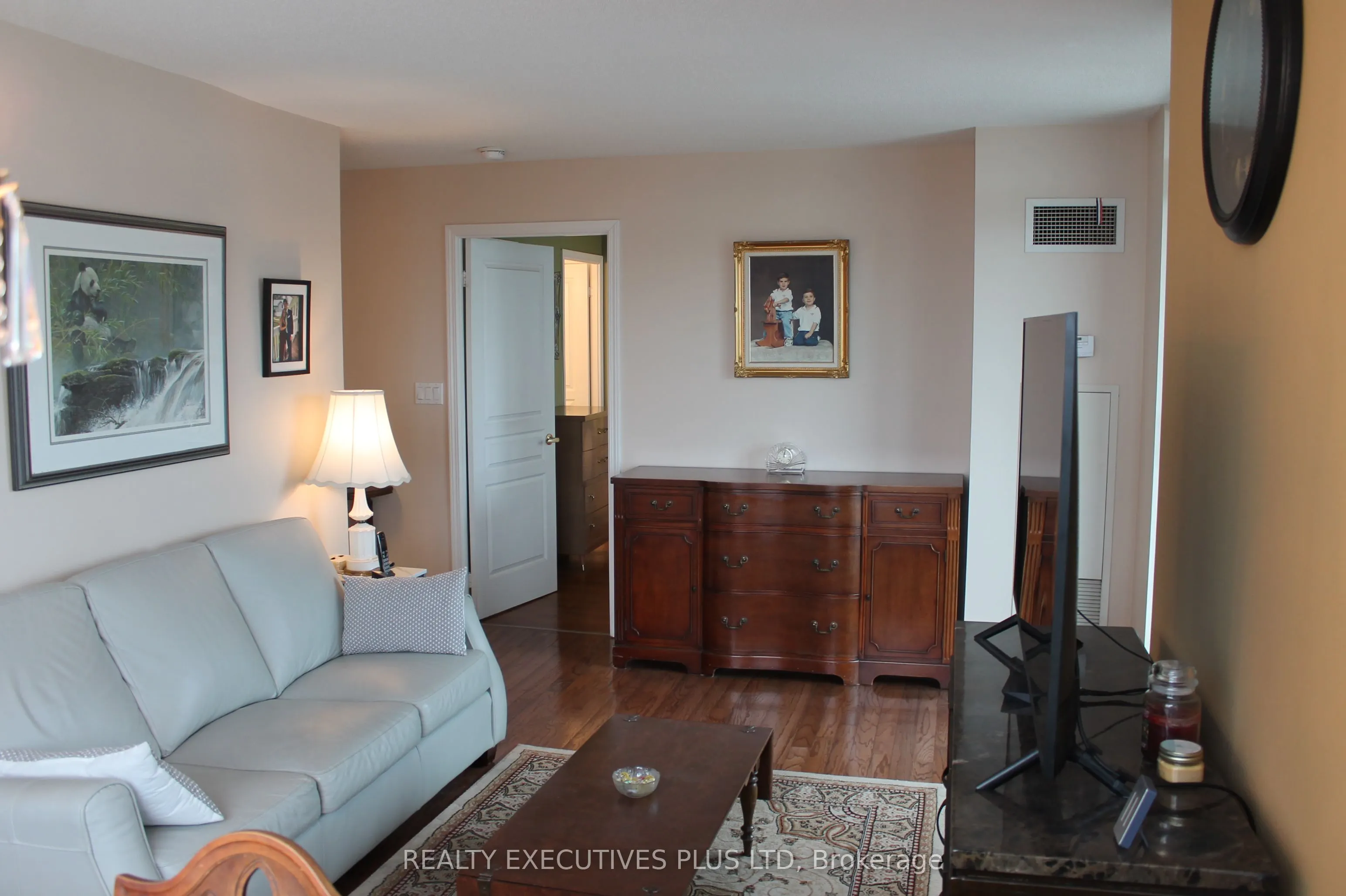 4879 Kimbermount Avenue, #308