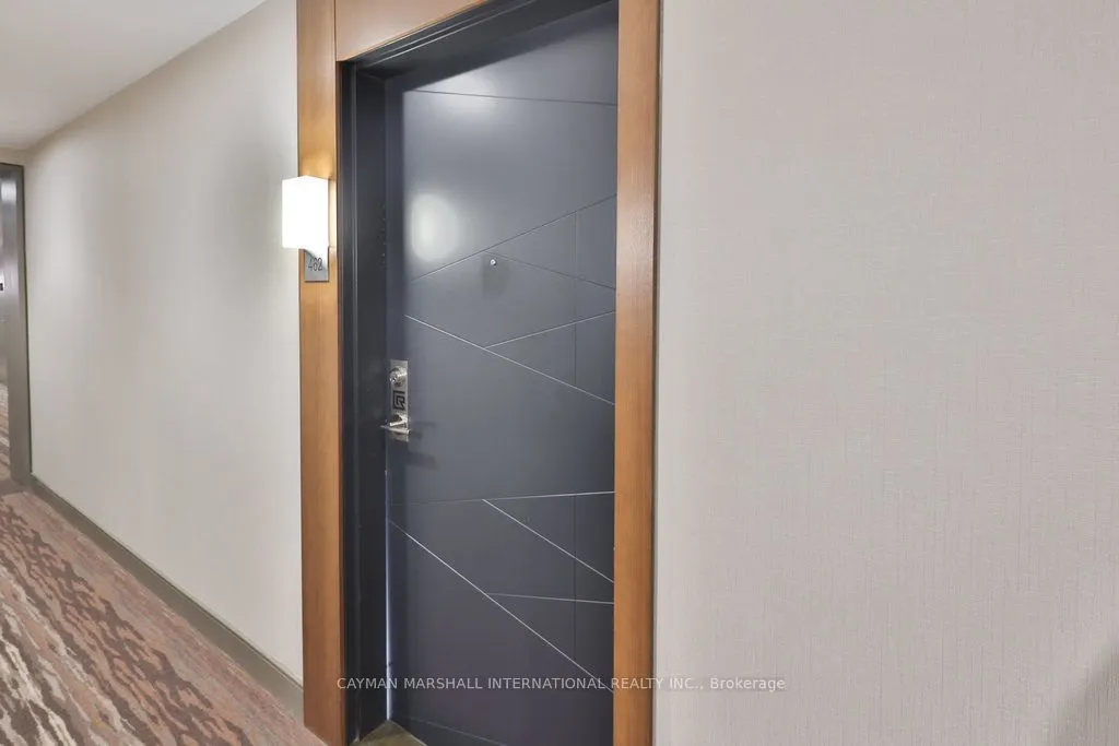 1575 Lakeshore Road W, #462
