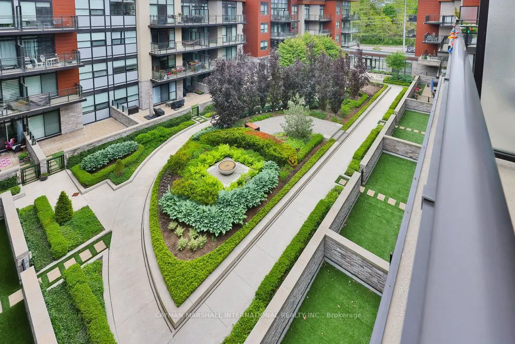 1575 Lakeshore Road W, #462