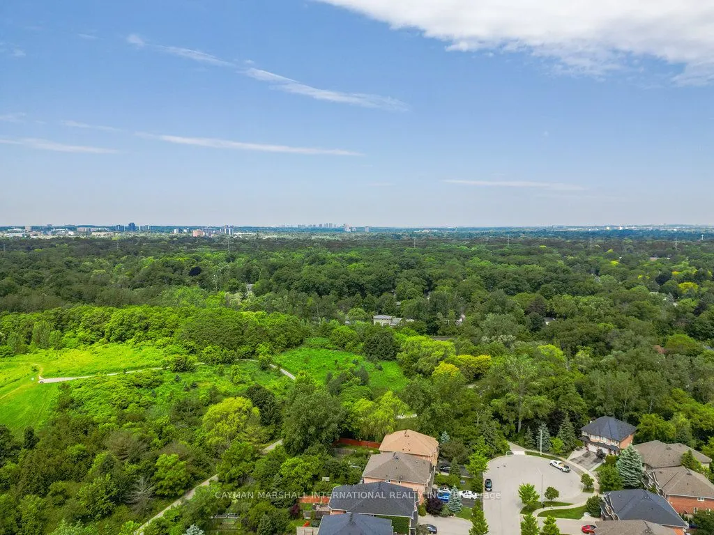 1575 Lakeshore Road W, #462