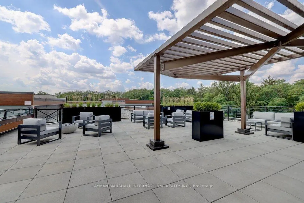 1575 Lakeshore Road W, #462