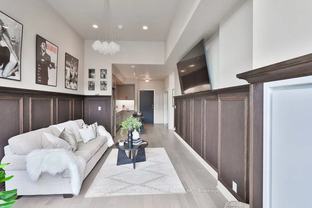 1575 Lakeshore Road W, #462