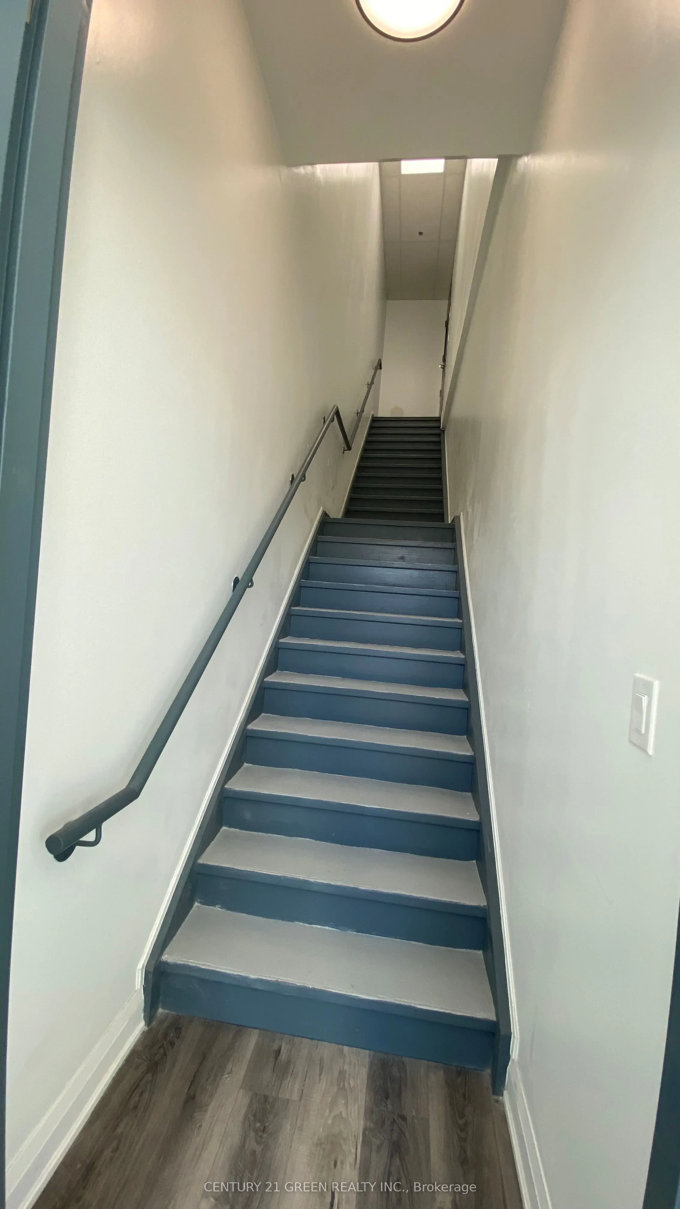 10 Lightbeam Terrace, #20