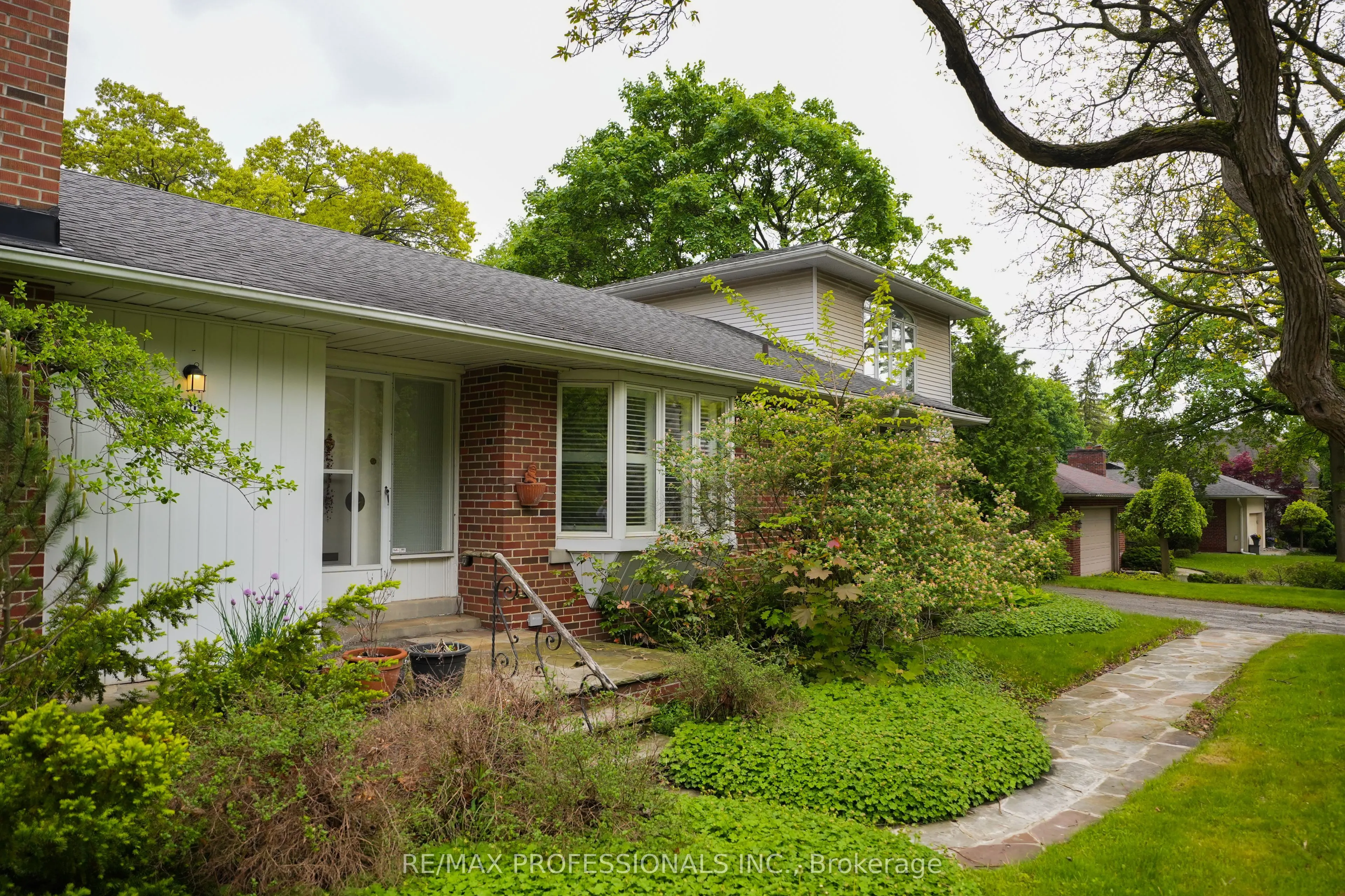 88 Valecrest Drive