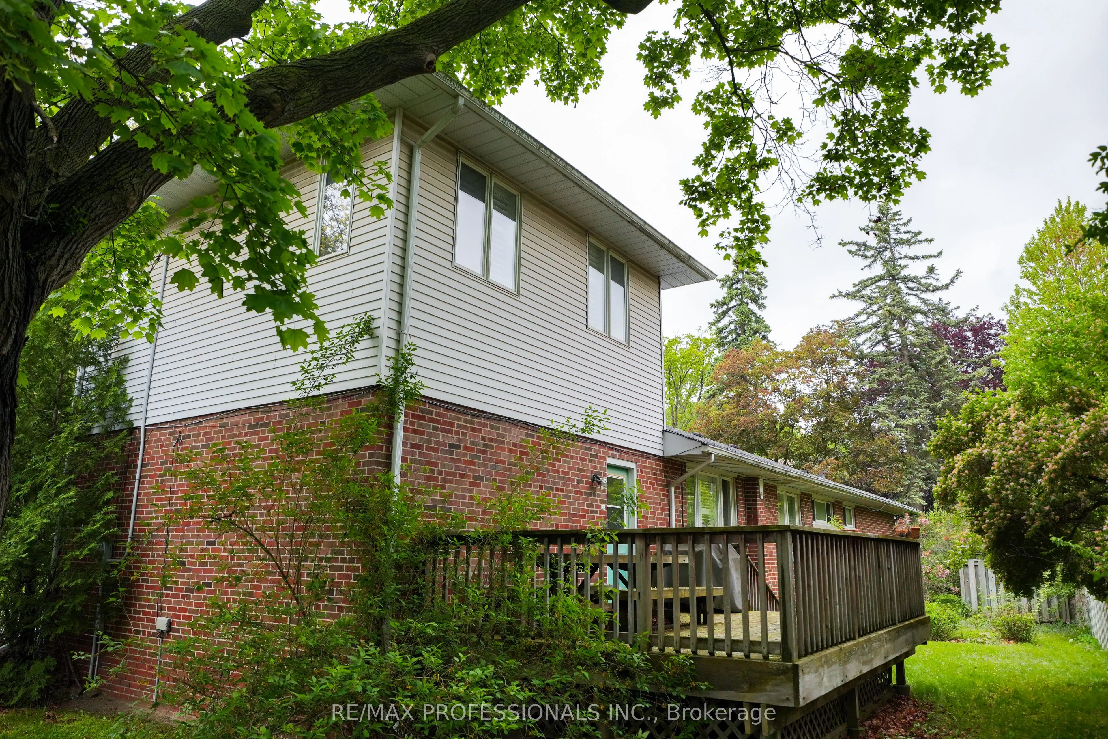 88 Valecrest Drive
