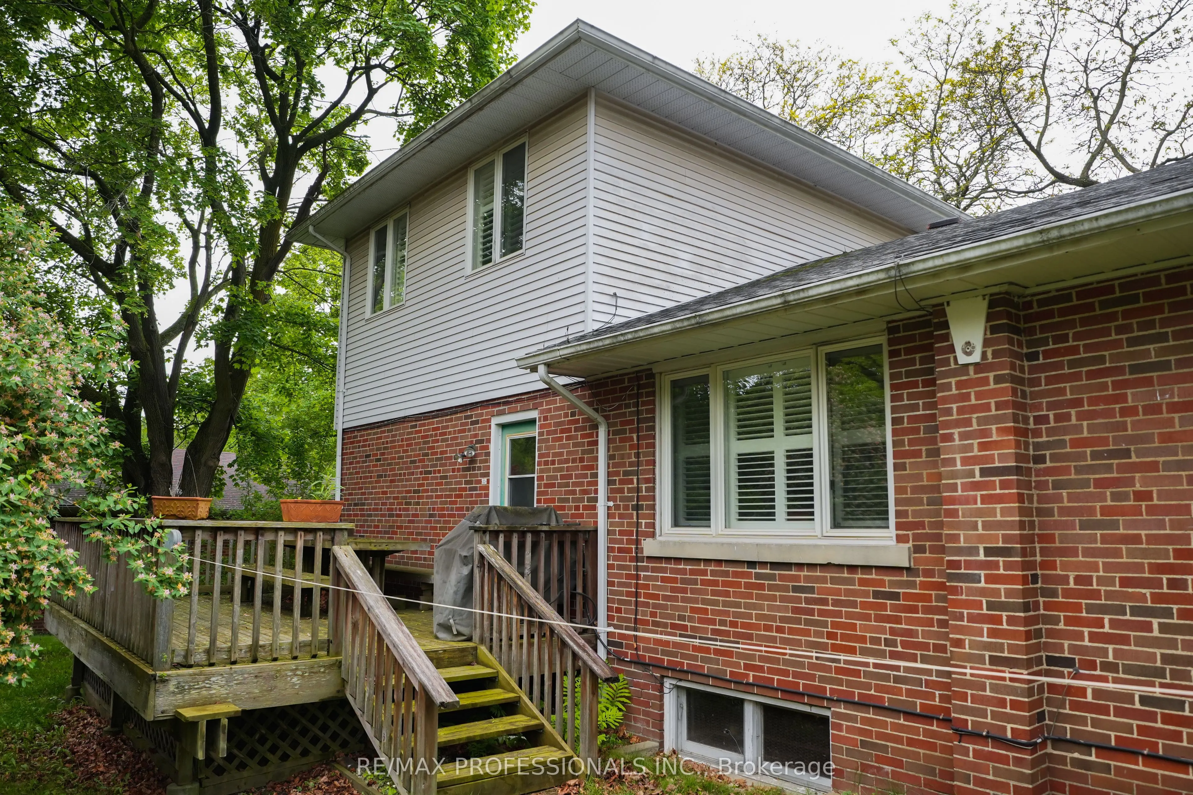 88 Valecrest Drive