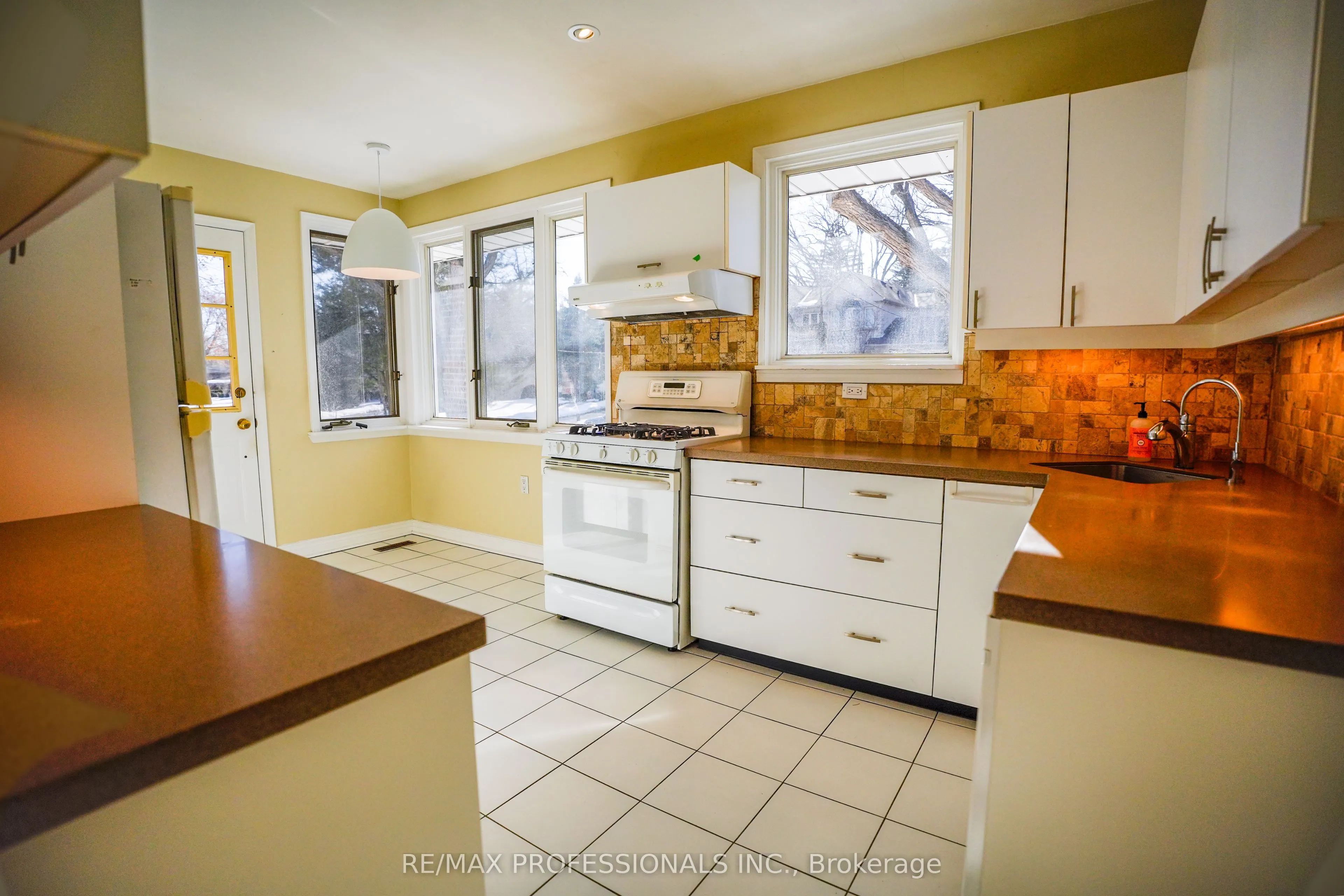 88 Valecrest Drive