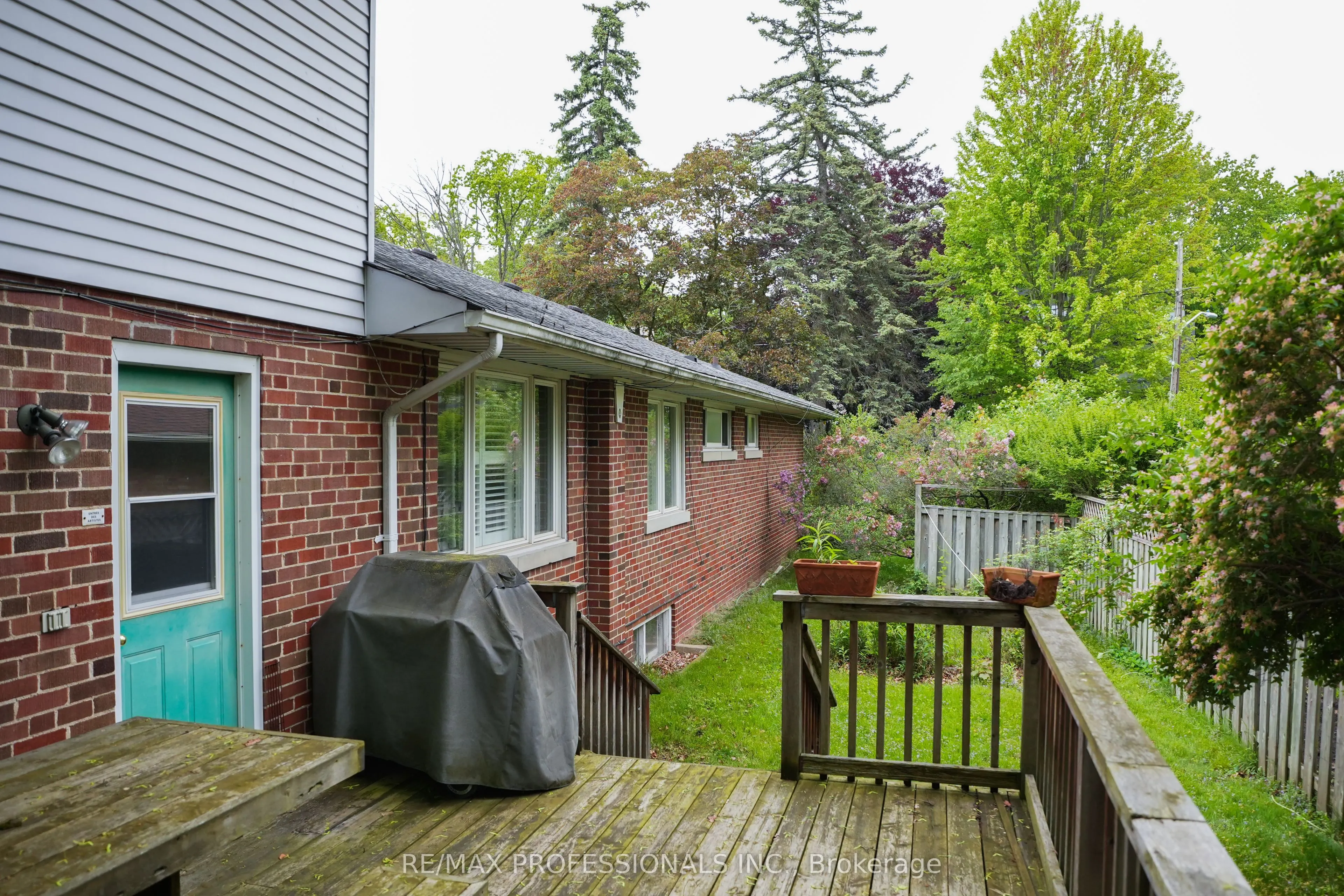 88 Valecrest Drive