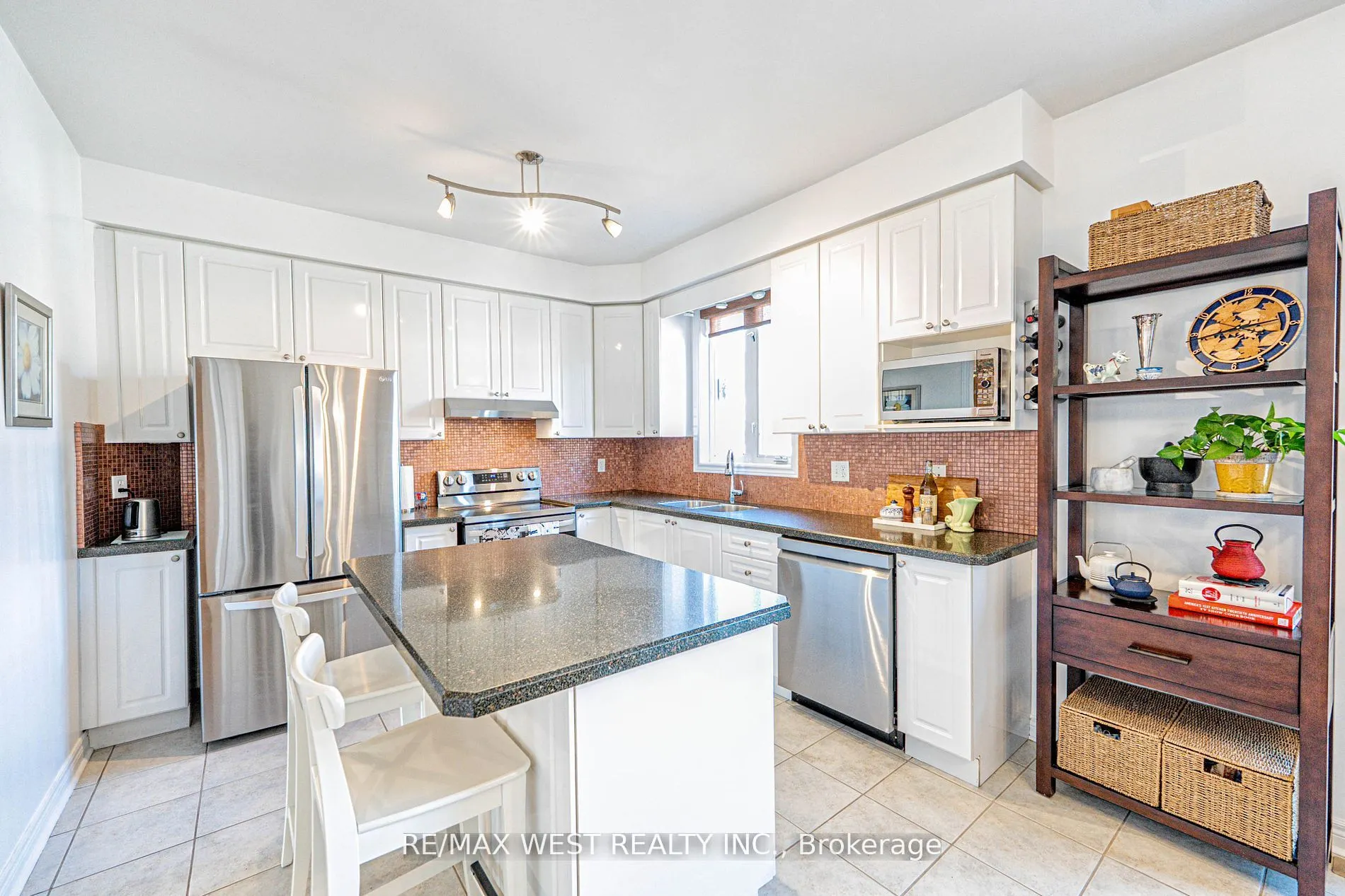 2223 Lapsley Crescent
