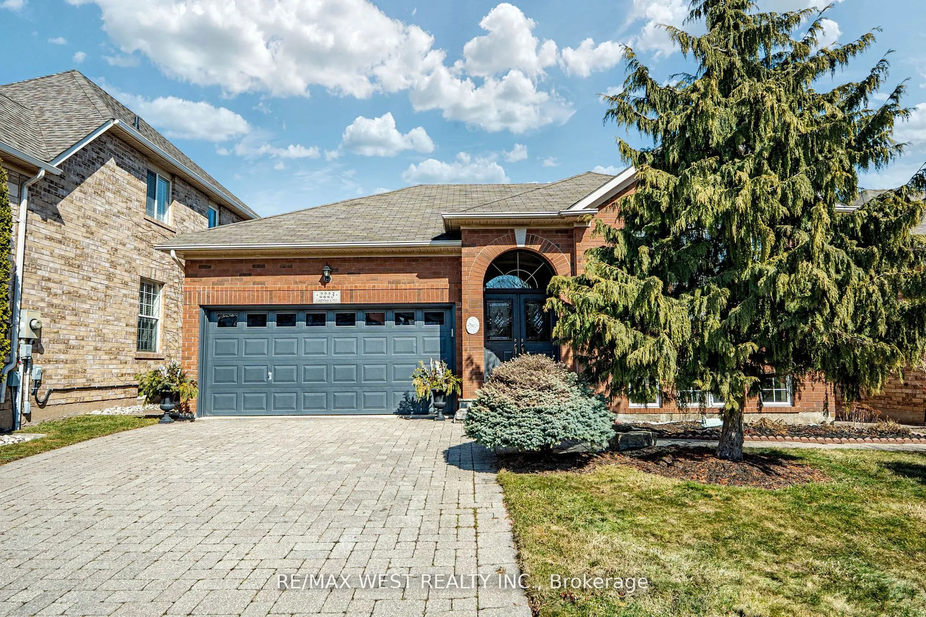 2223 Lapsley Crescent