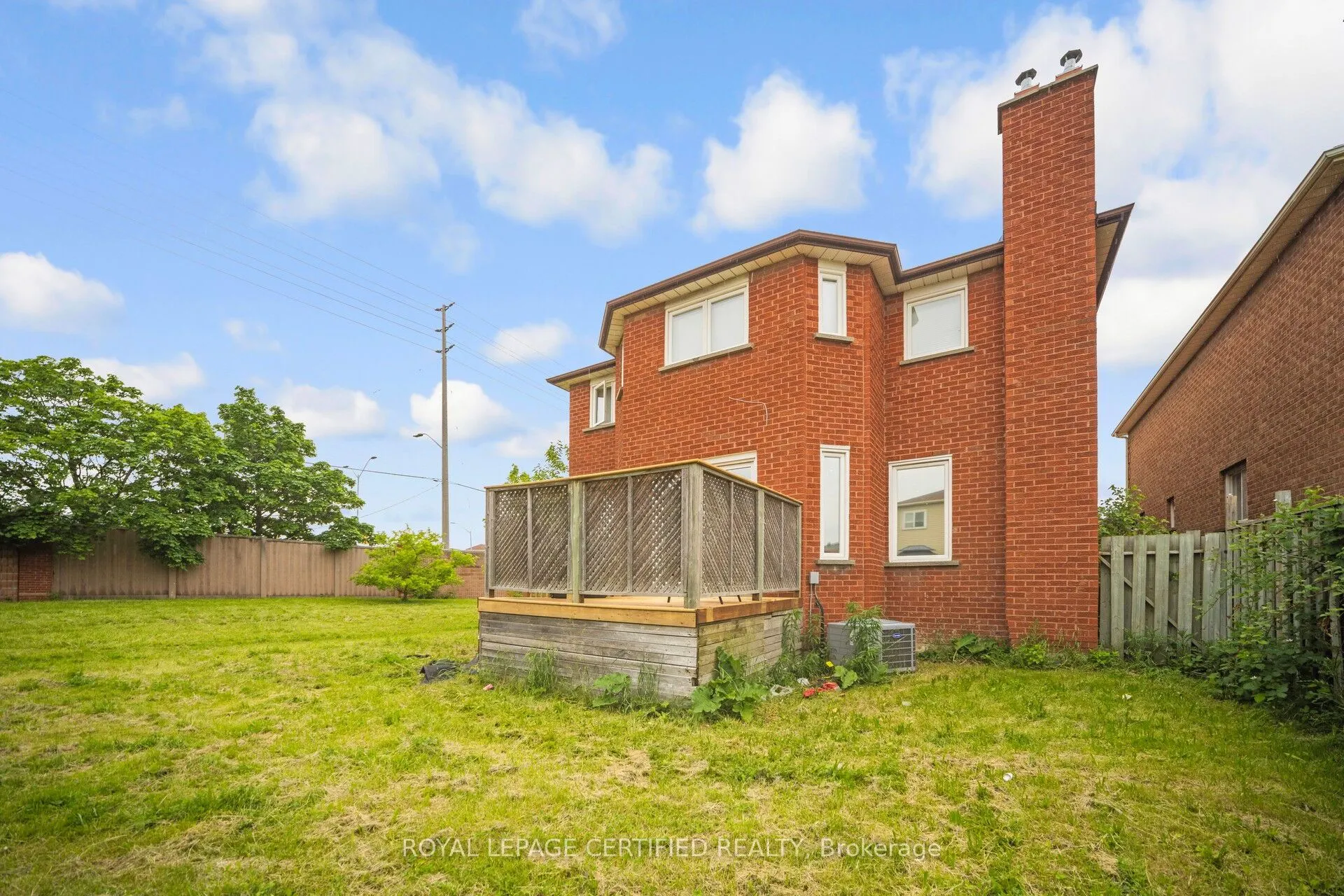 692 Huntington Ridge Drive