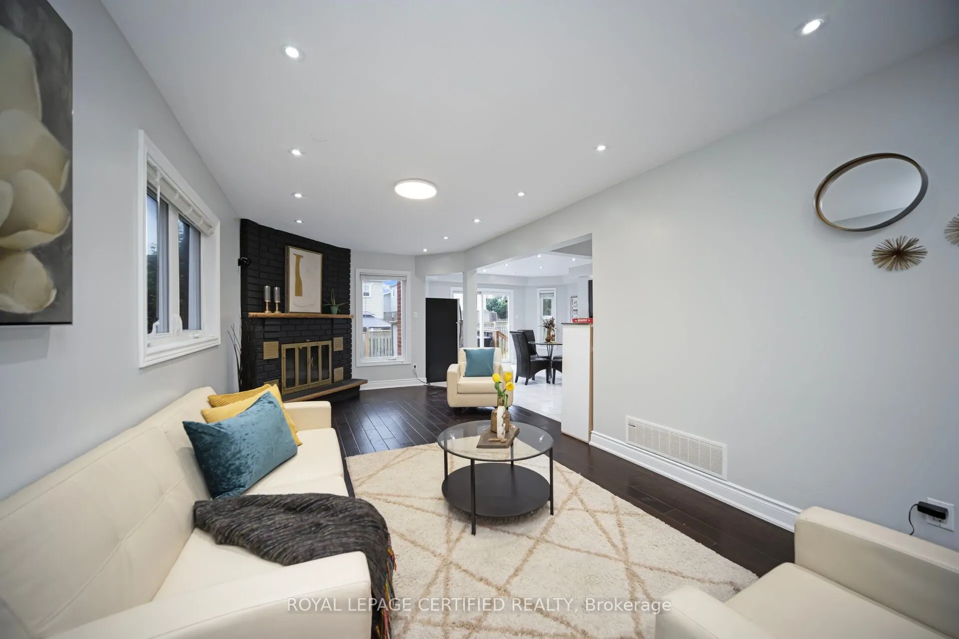 692 Huntington Ridge Drive