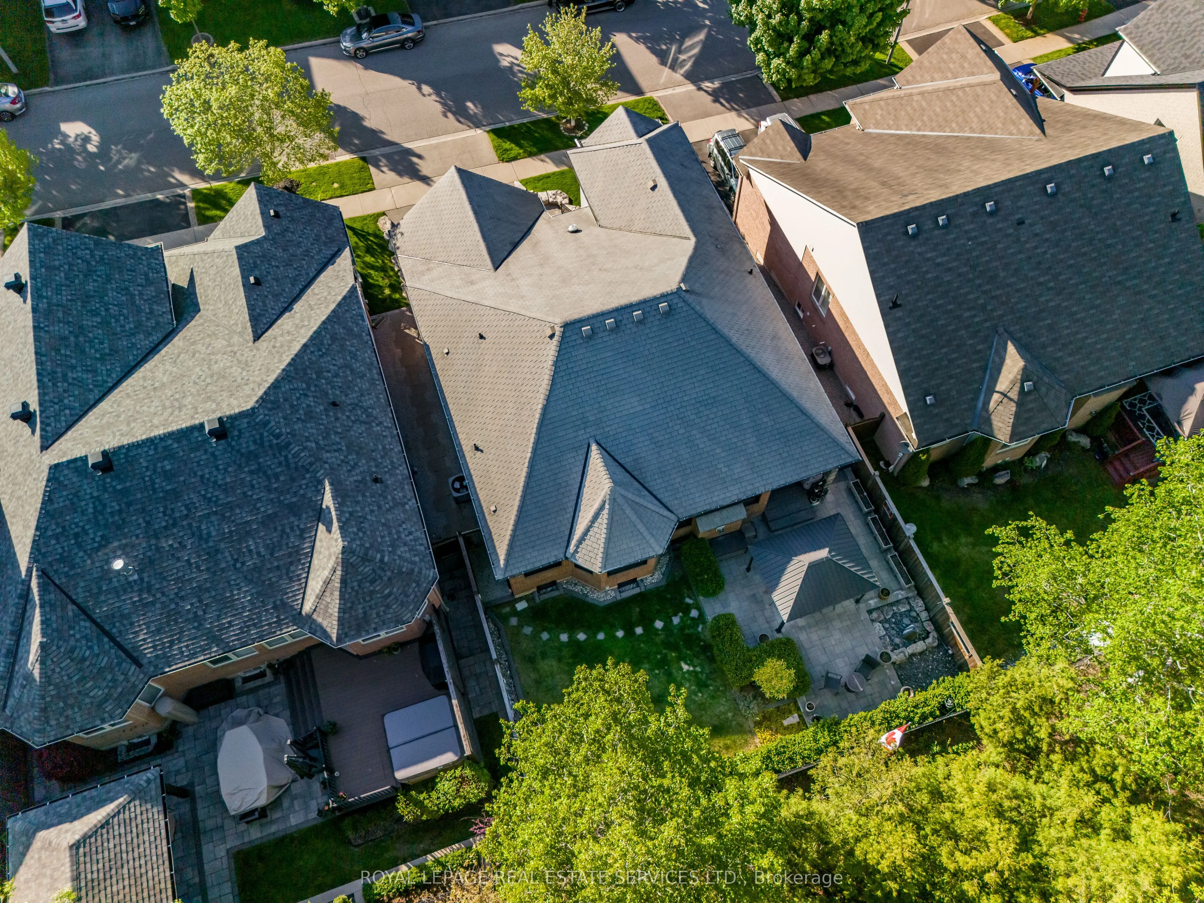 16 Arborglen Drive