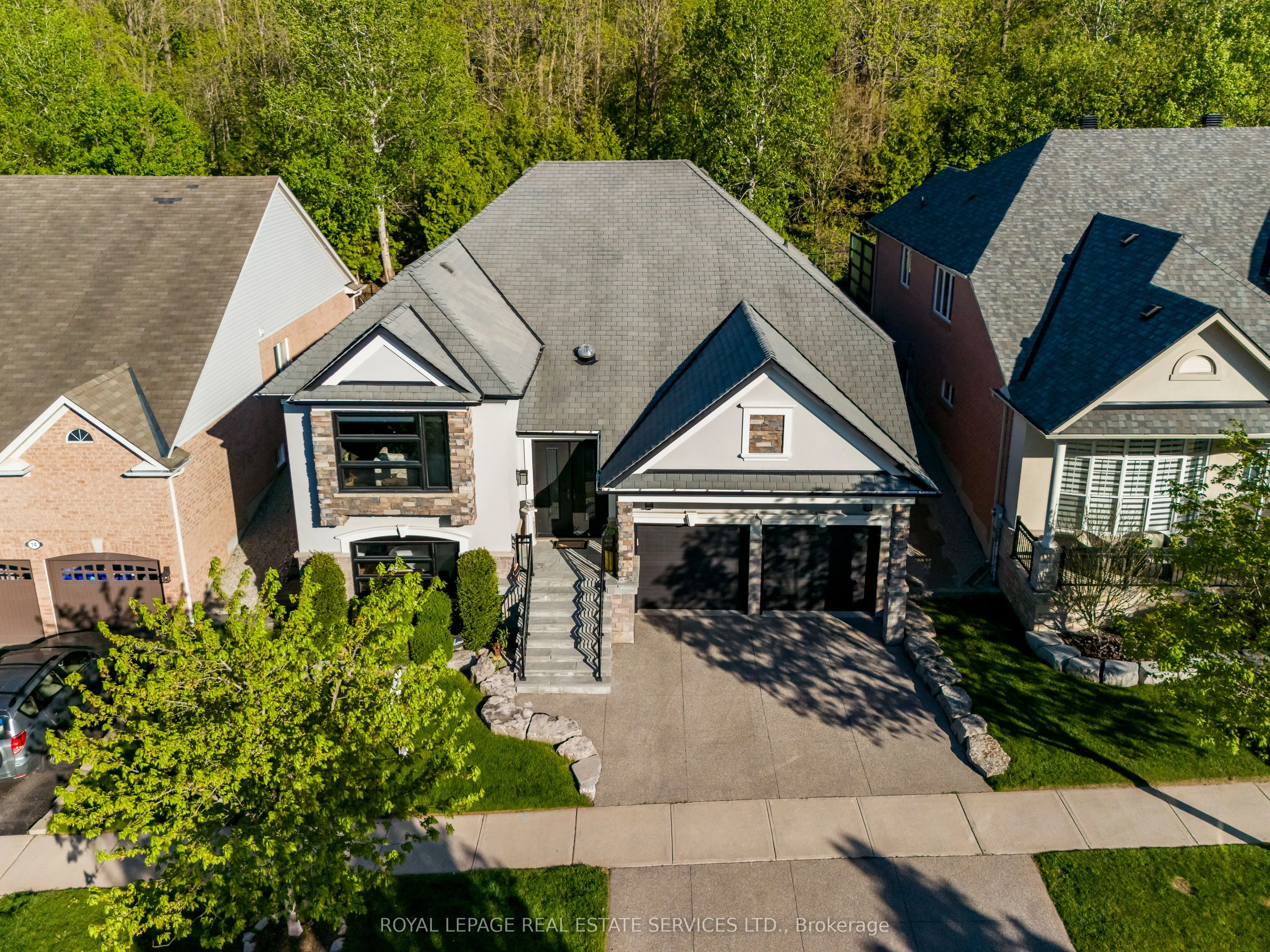 16 Arborglen Drive