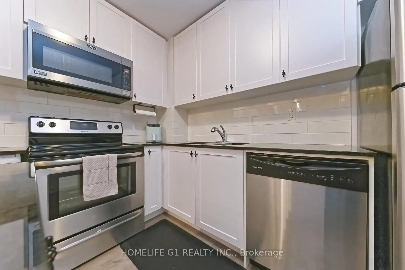 6B-867 Wilson Avenue, #6B