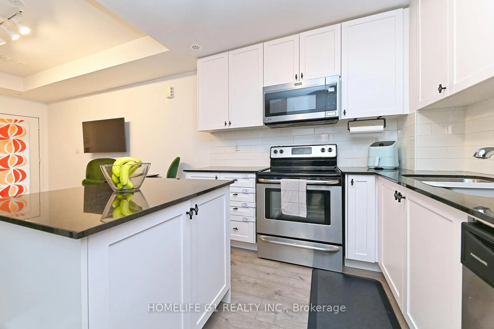 6B-867 Wilson Avenue, #6B