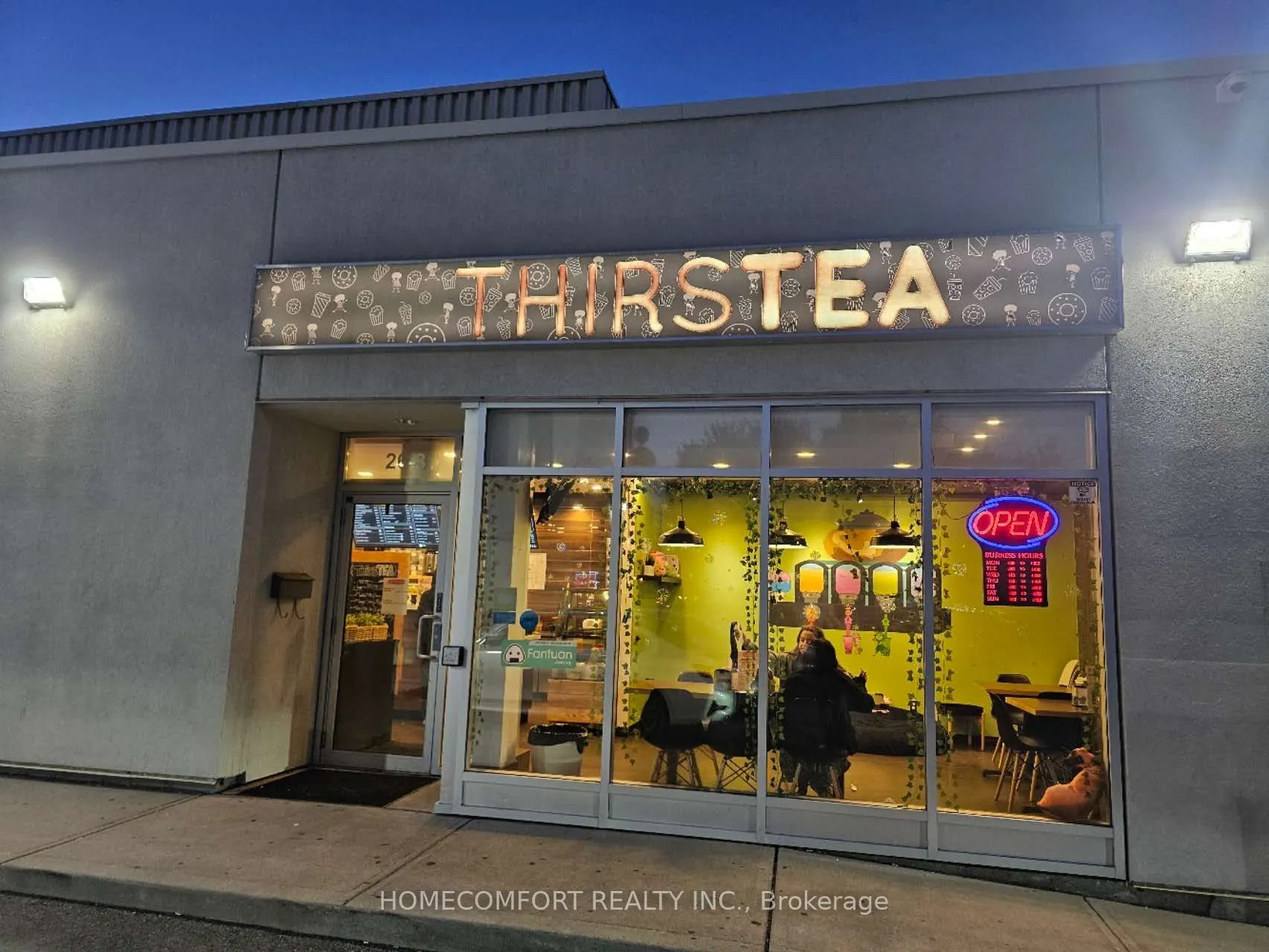 26 Dundas Street E, #26-3