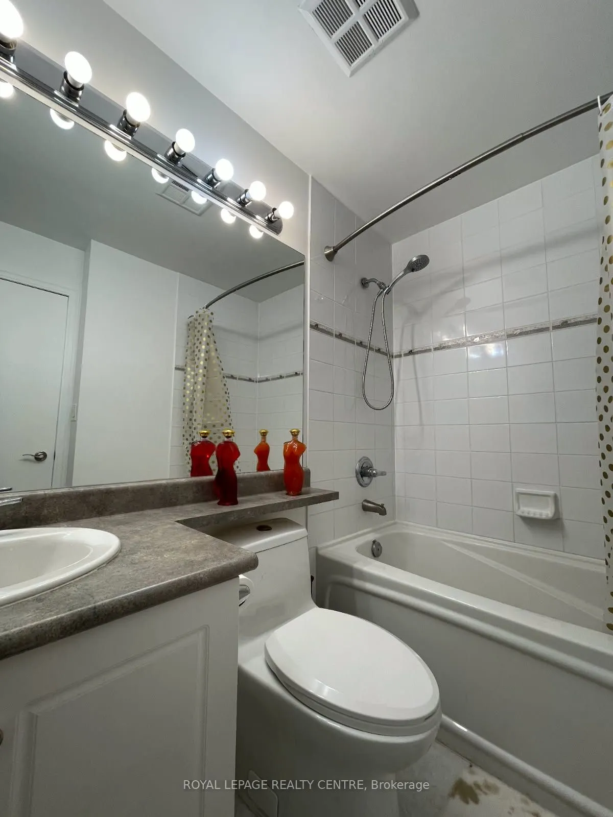 1359 Rathburn Road E, #1914