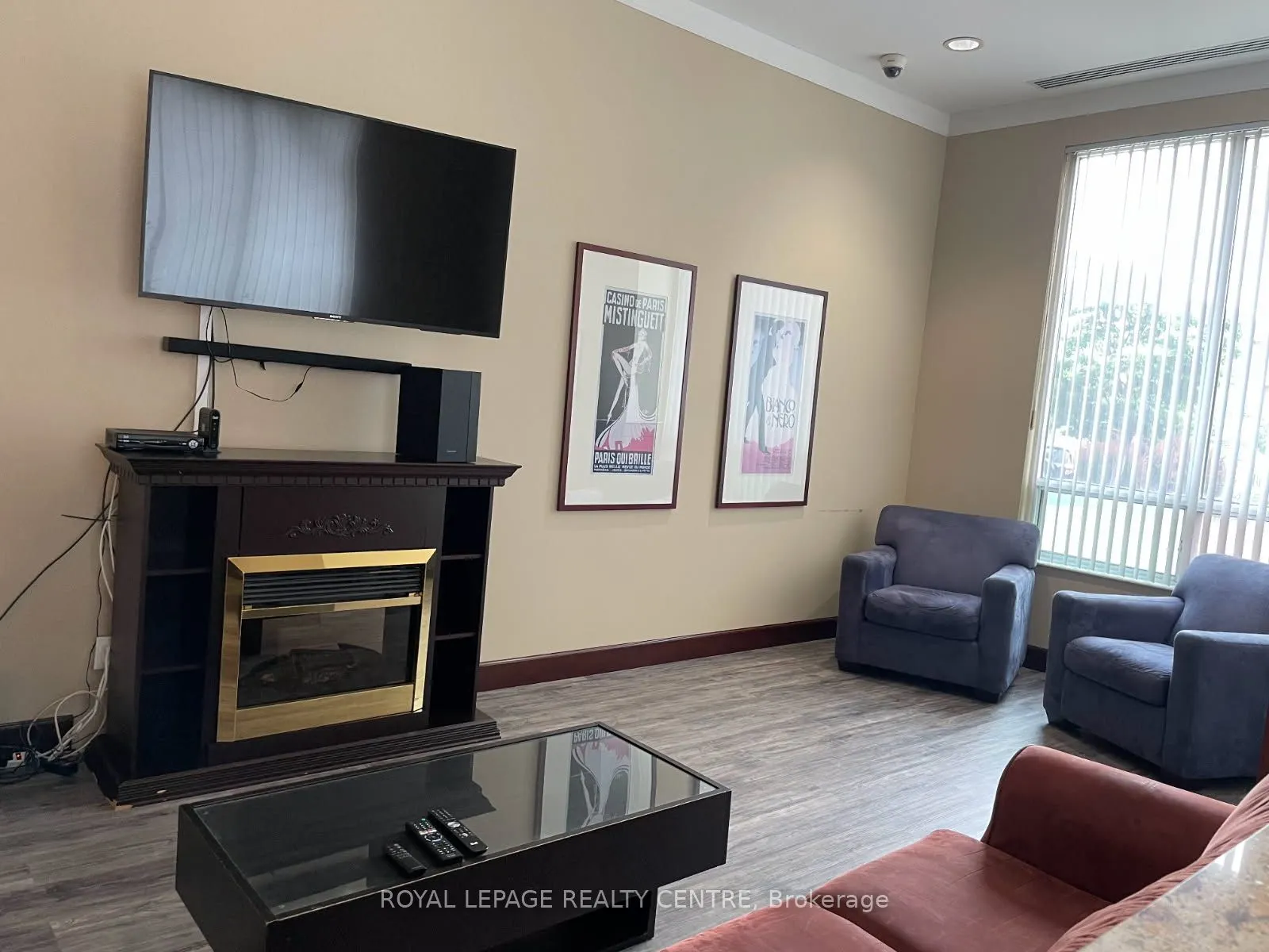 1359 Rathburn Road E, #1914