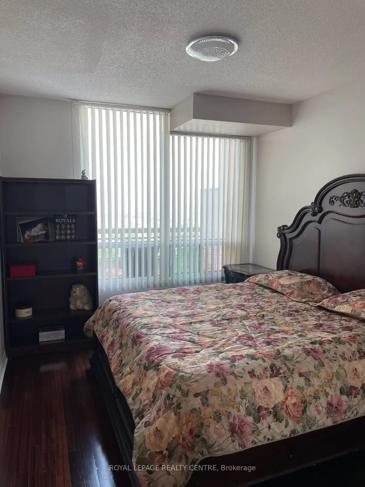 1359 Rathburn Road E, #1914
