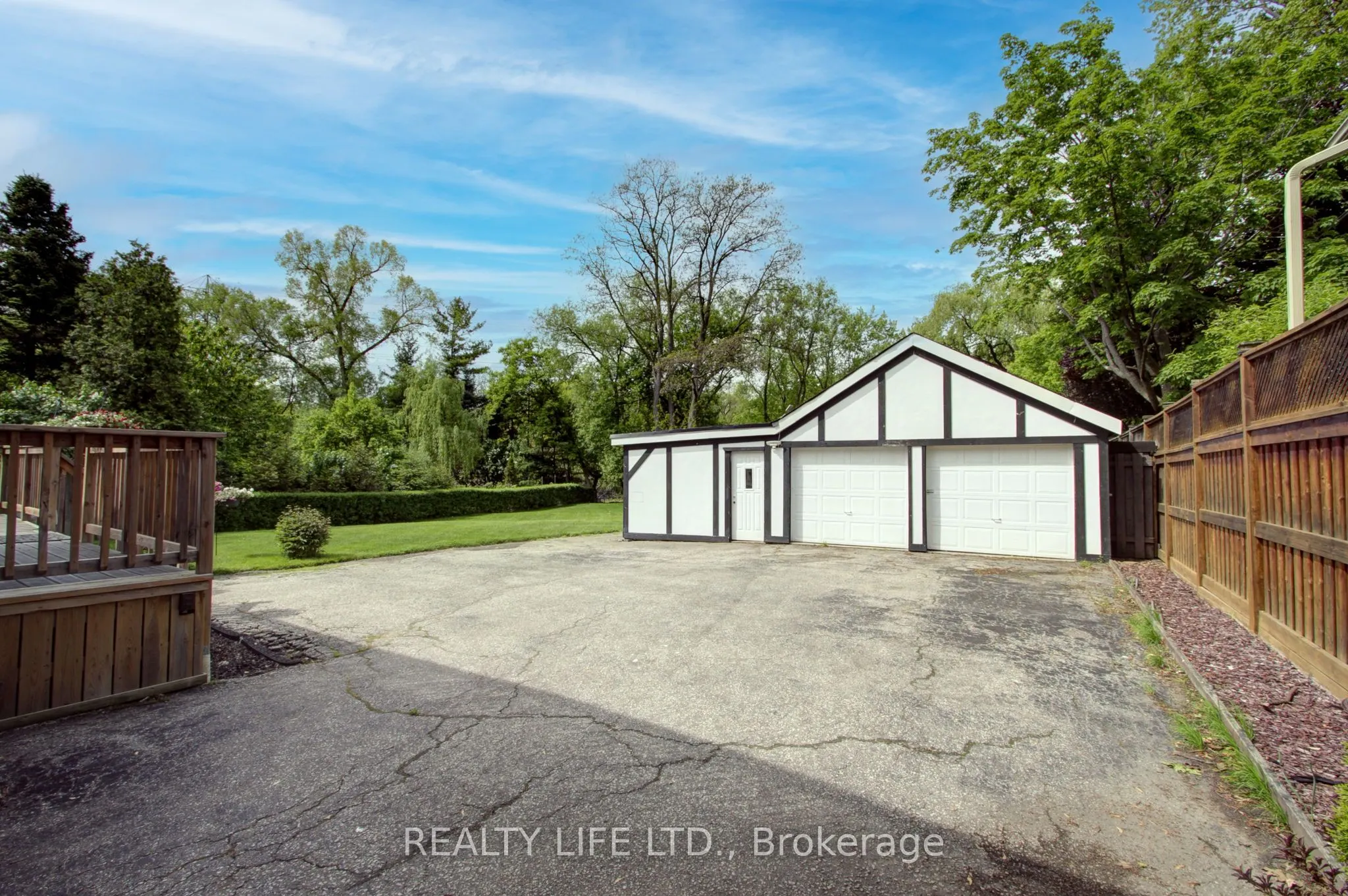 48 Bonnyview Drive
