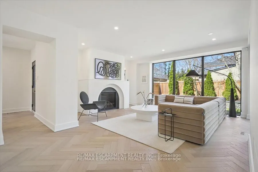 2187 Lakeshore Road