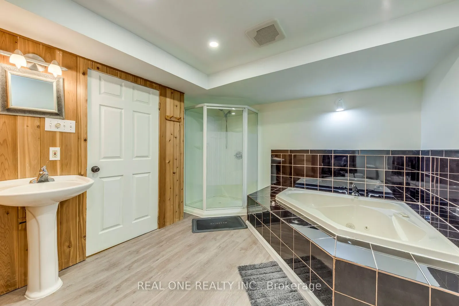3310 Jackpine Road