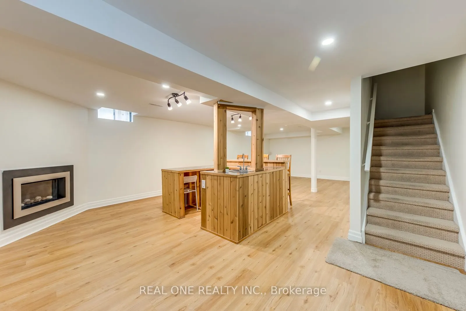 3310 Jackpine Road