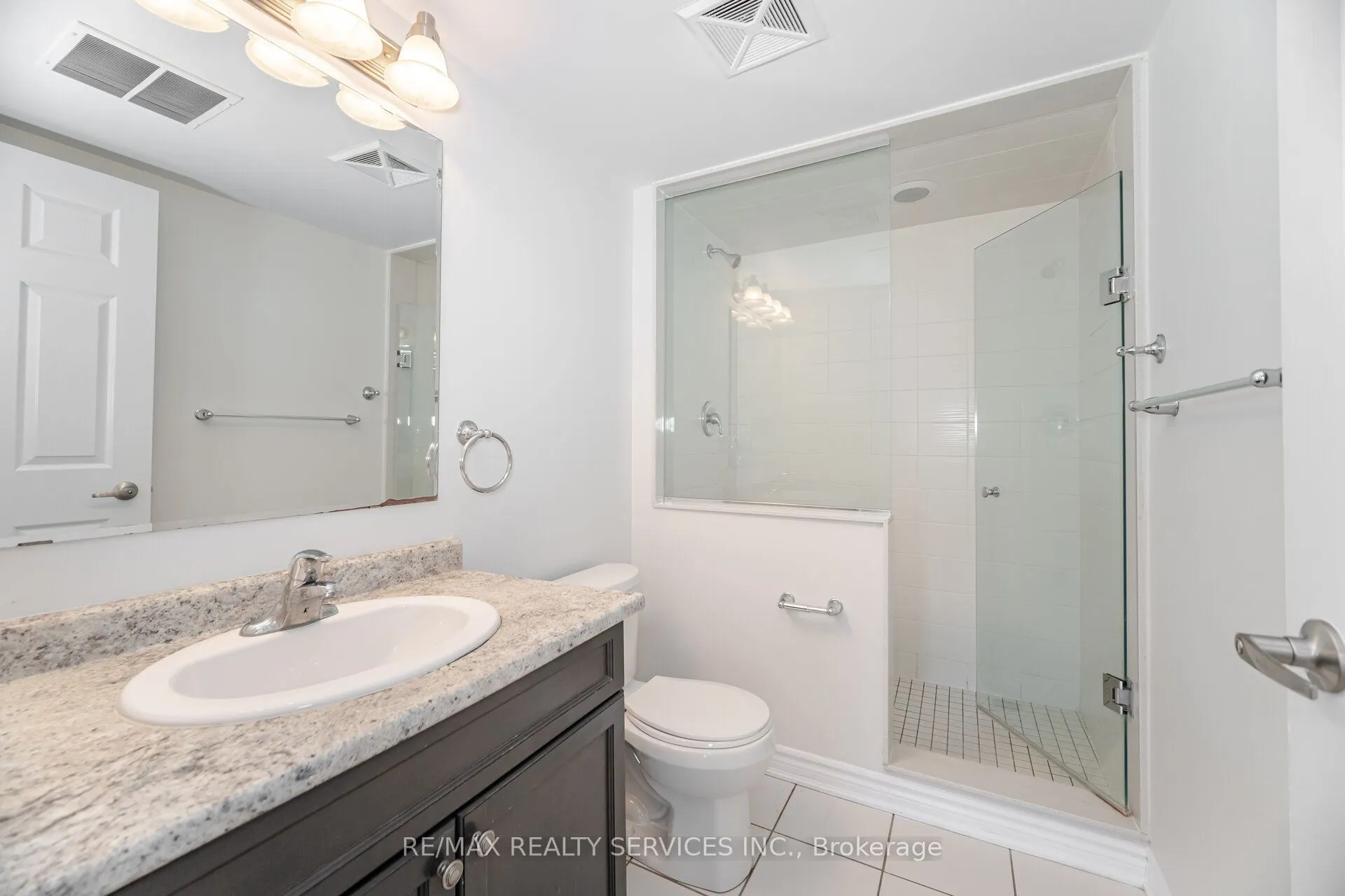 60 Baycliffe Crescent, #301