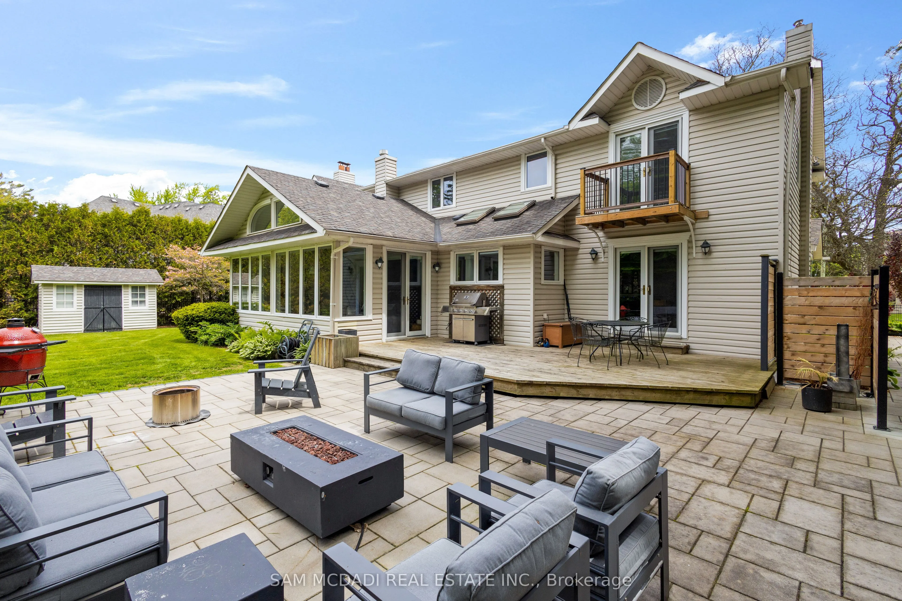 492 Country Club Crescent