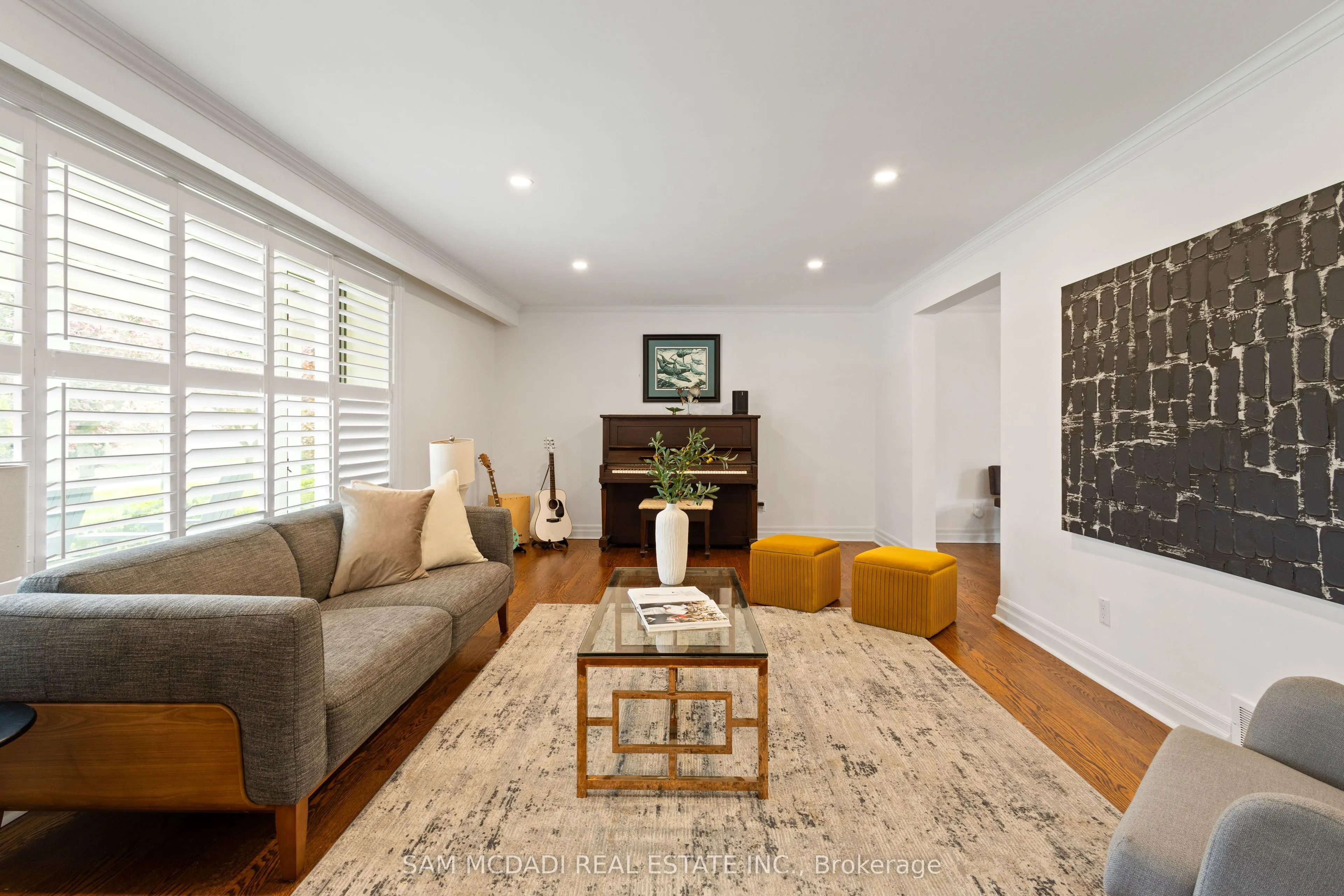 492 Country Club Crescent