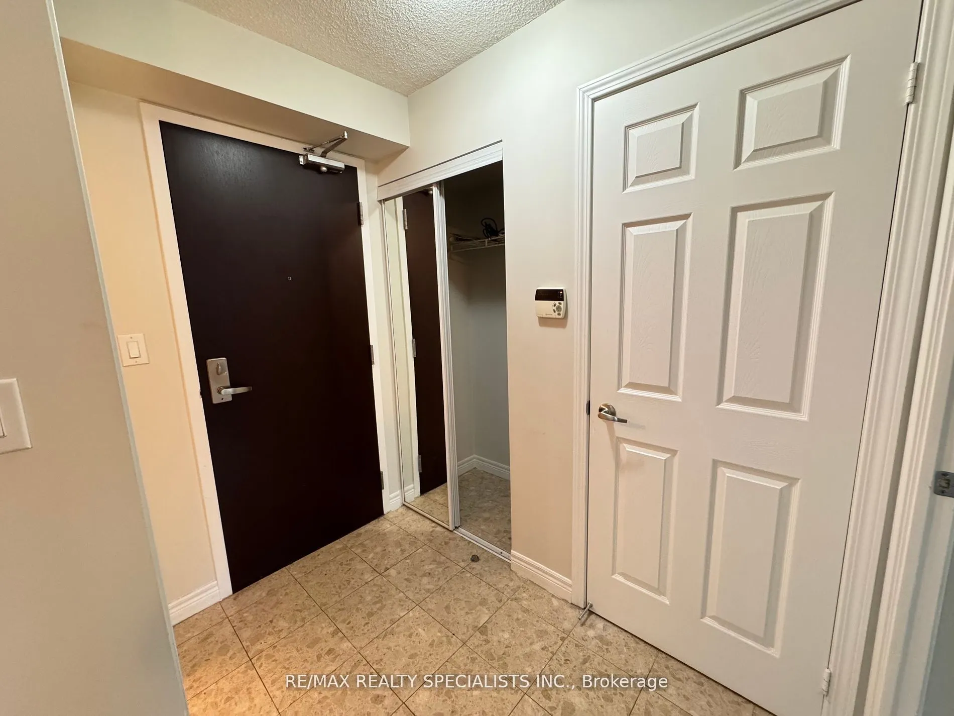 208 Enfield Place, #1508