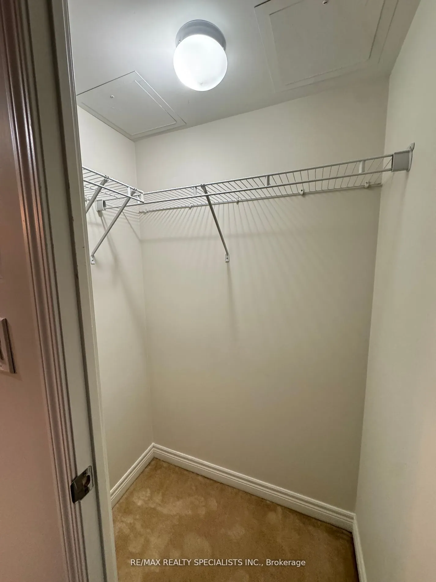 208 Enfield Place, #1508