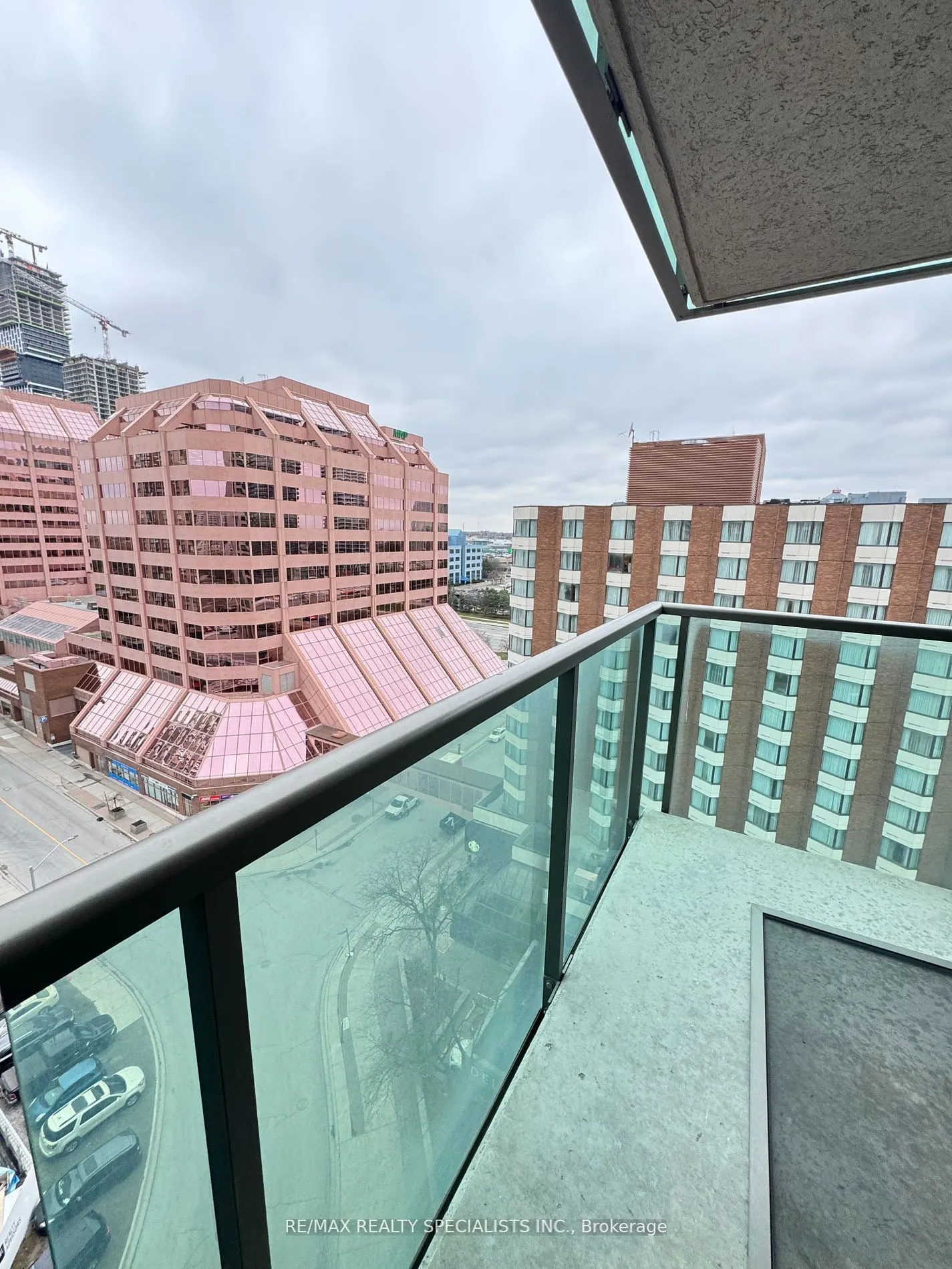 208 Enfield Place, #1508