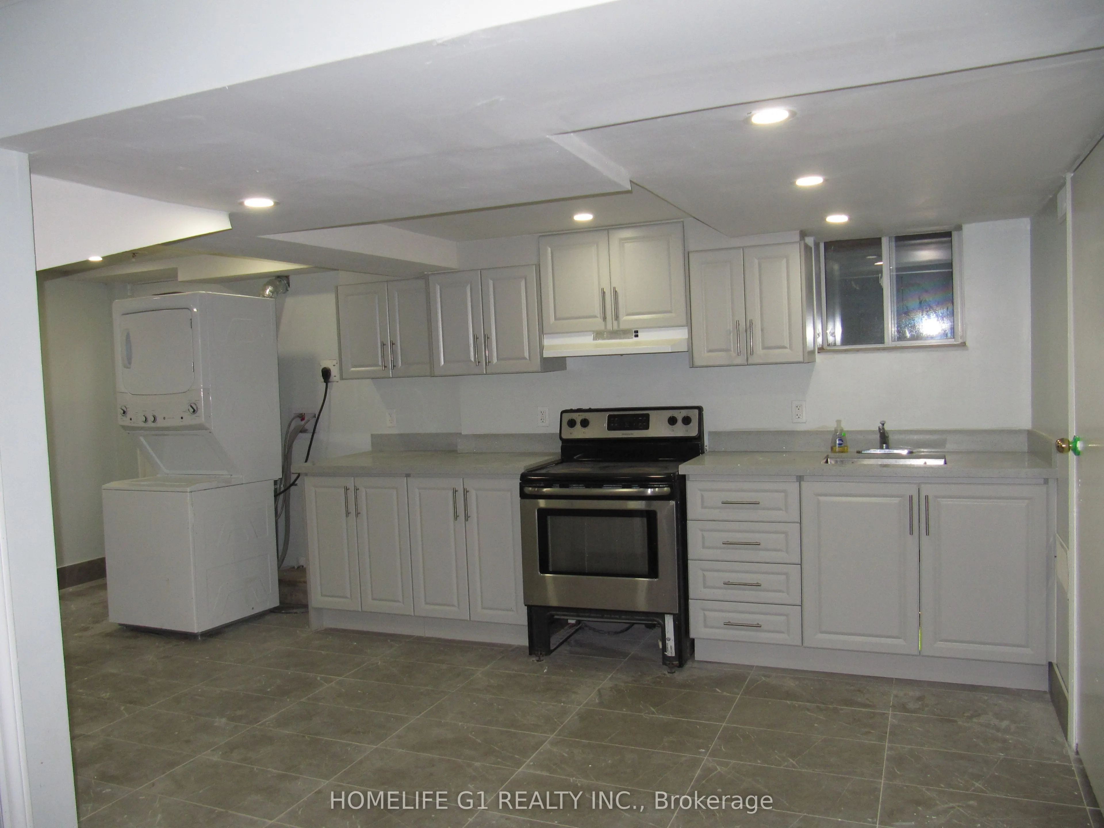 57 Bromley Crescent