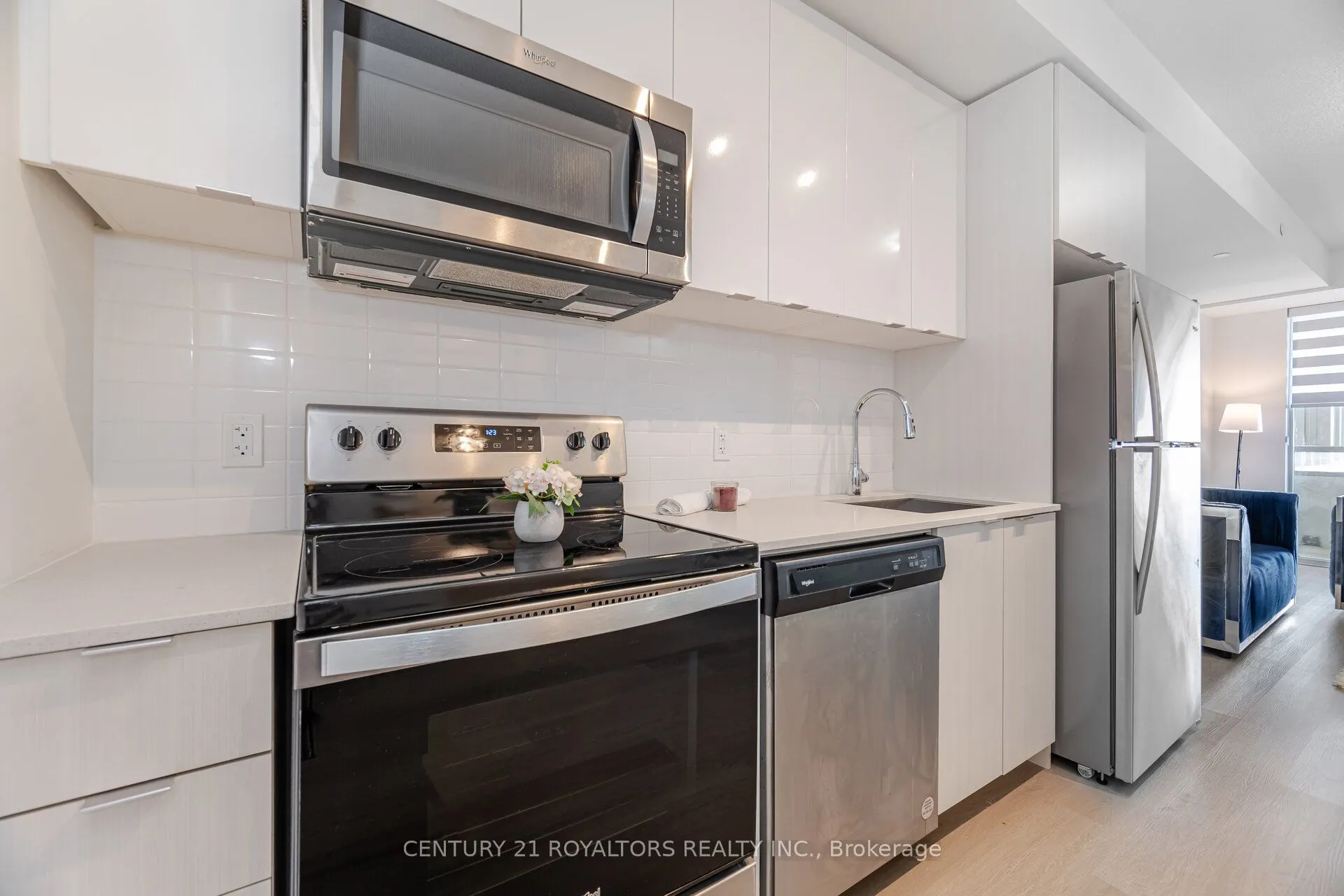 859 The Queensway, #509