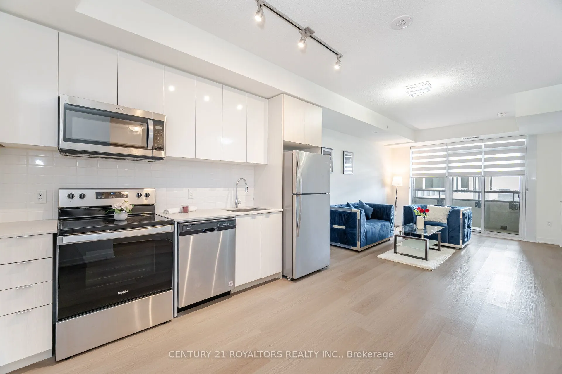 859 The Queensway, #509