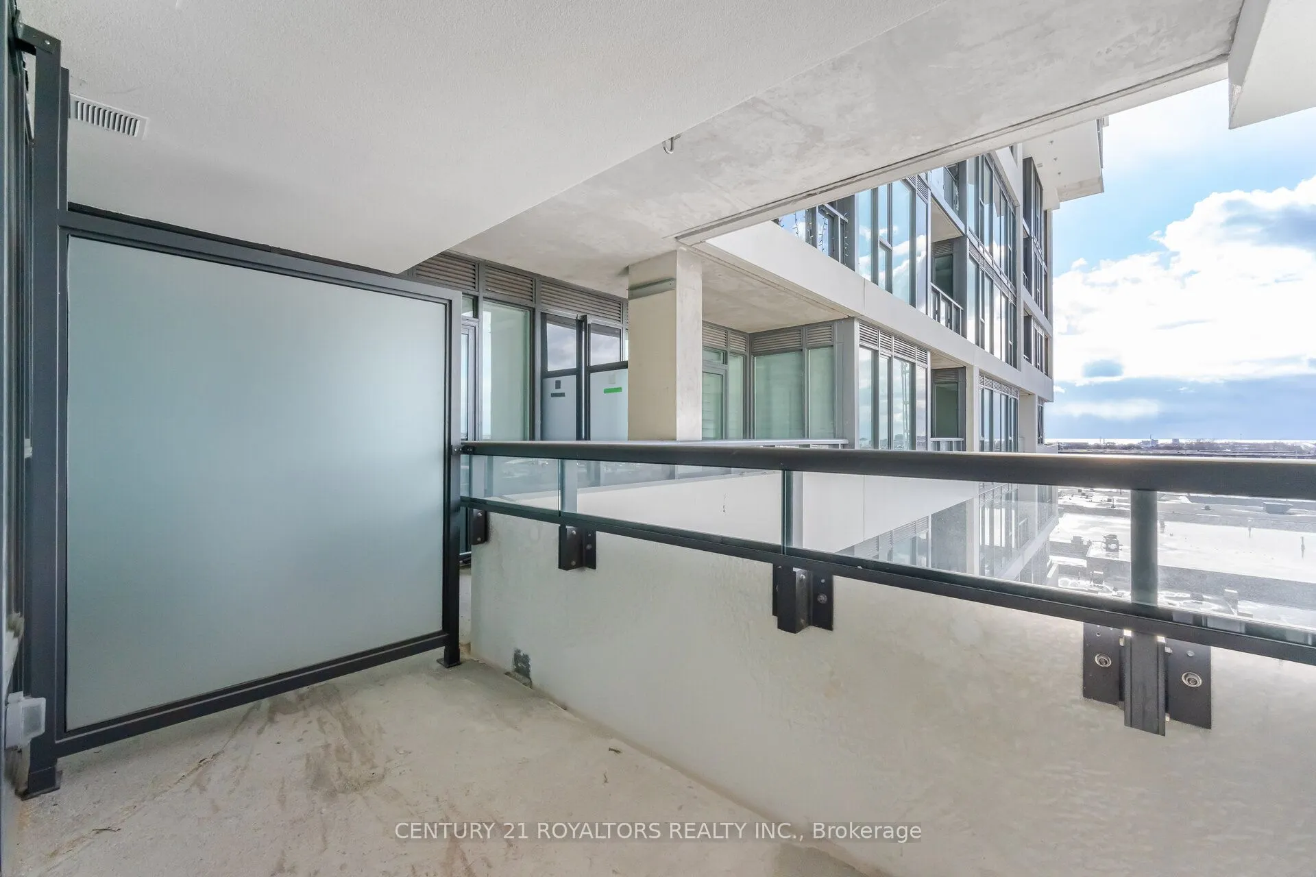 859 The Queensway, #509