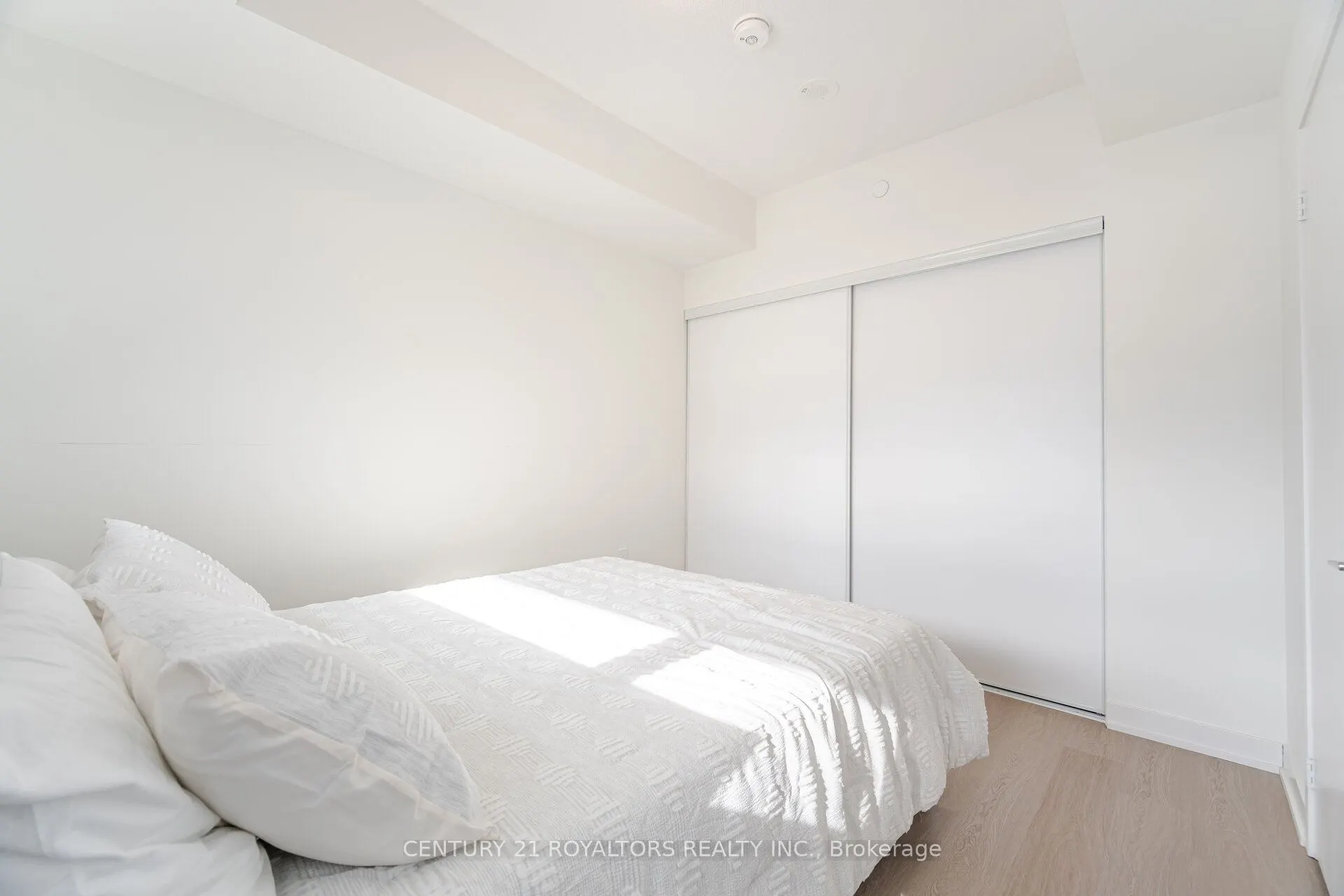859 The Queensway, #509