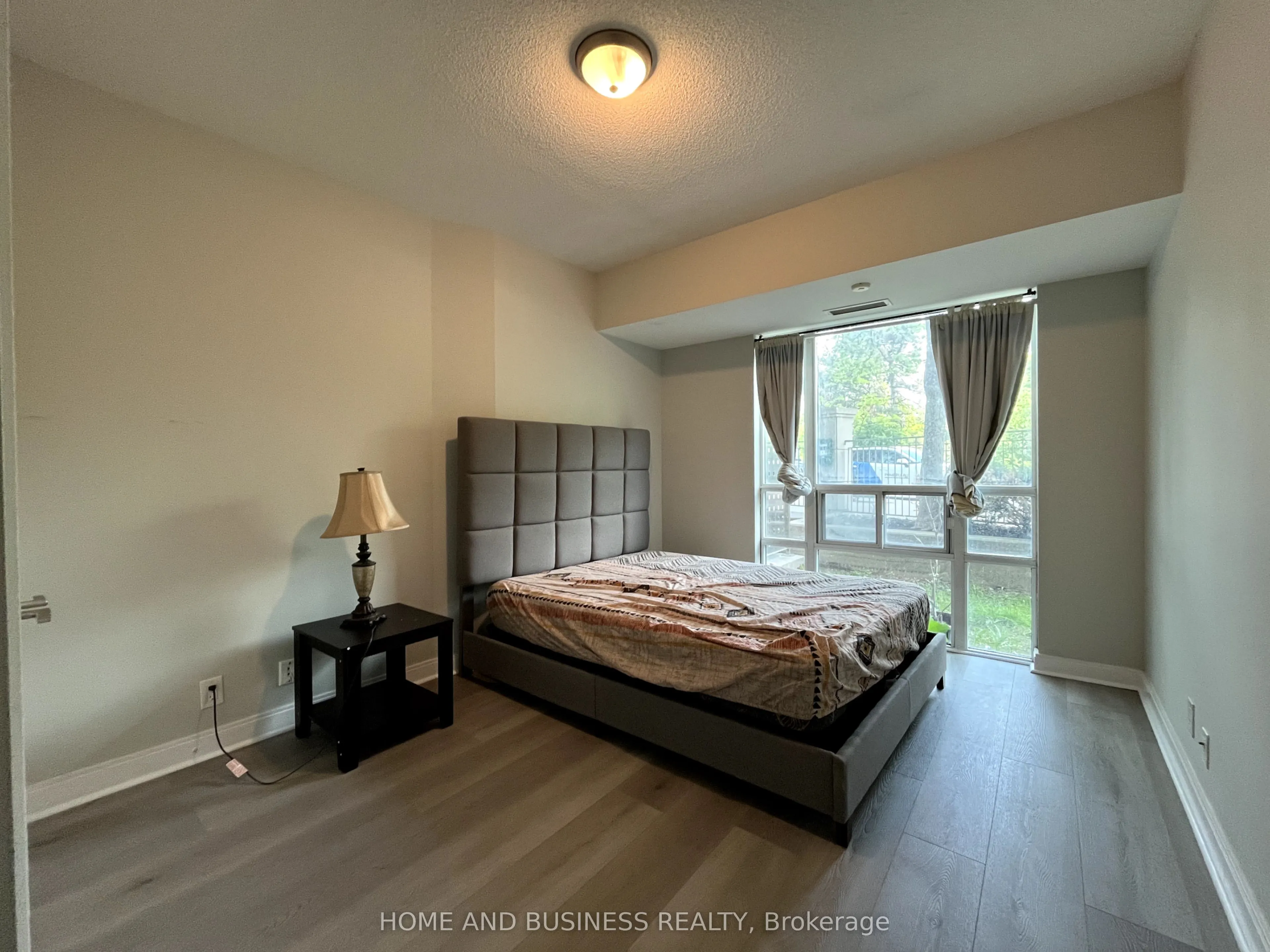80 Absolute Avenue #101