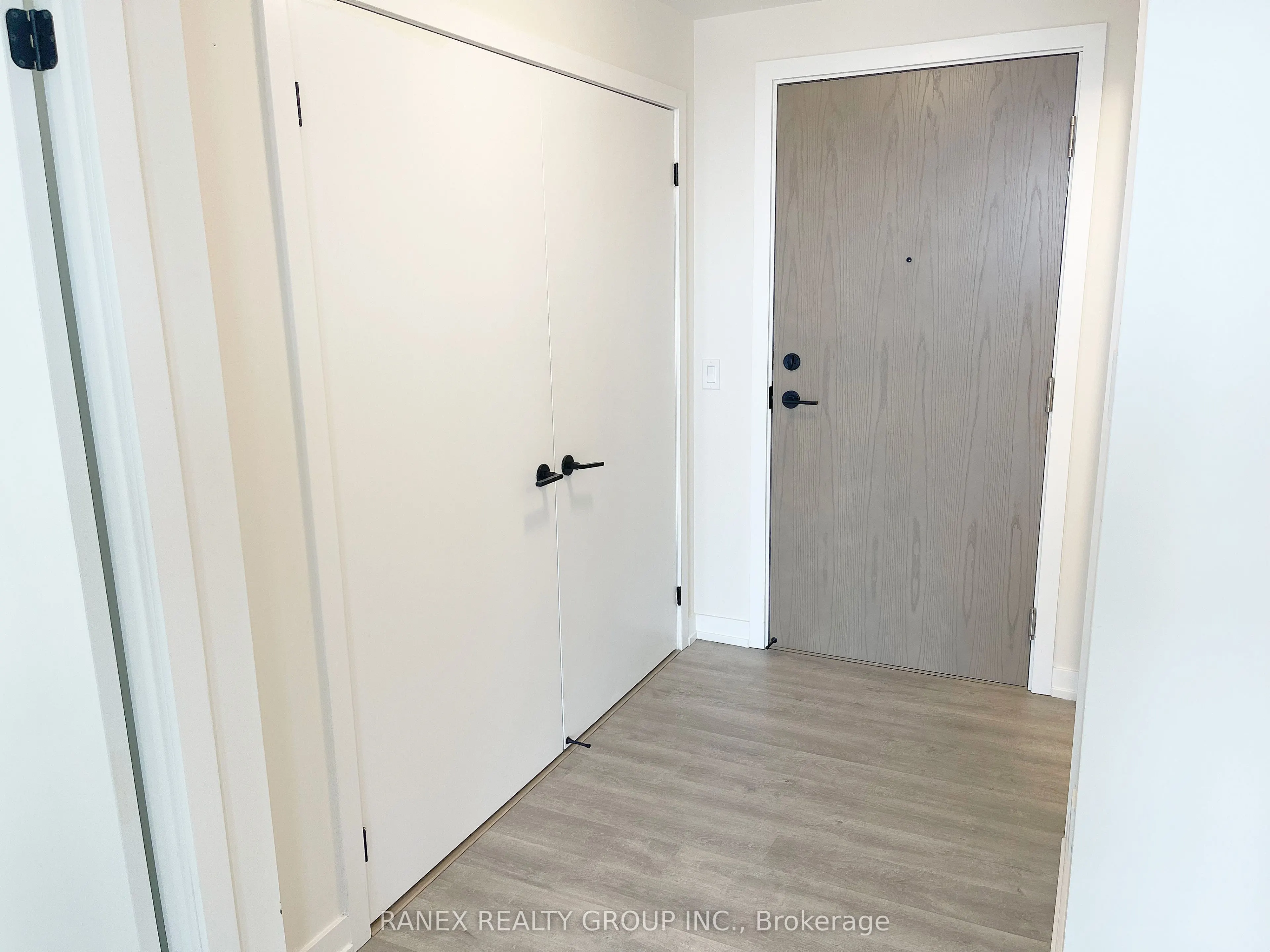 2300 St. Clair Avenue W, #808