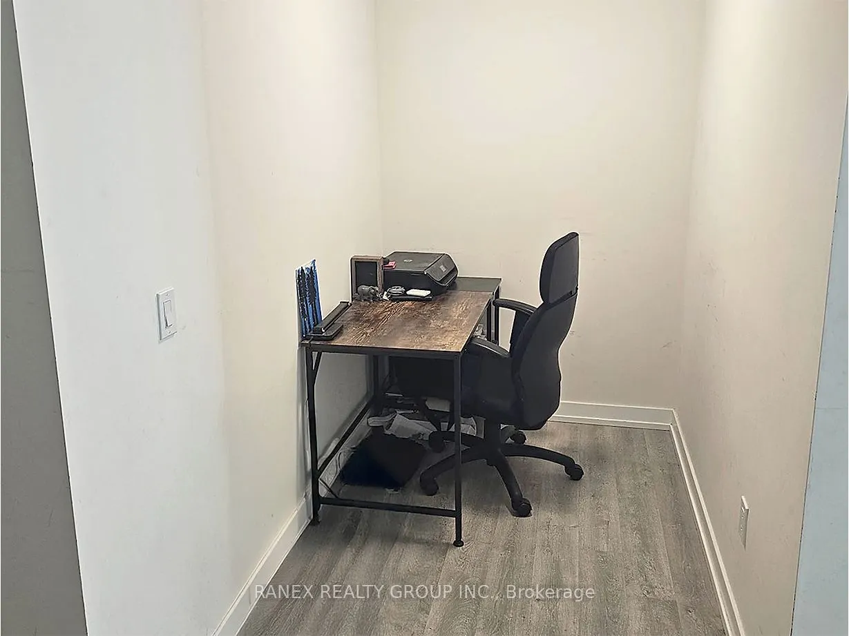2300 St. Clair Avenue W, #808
